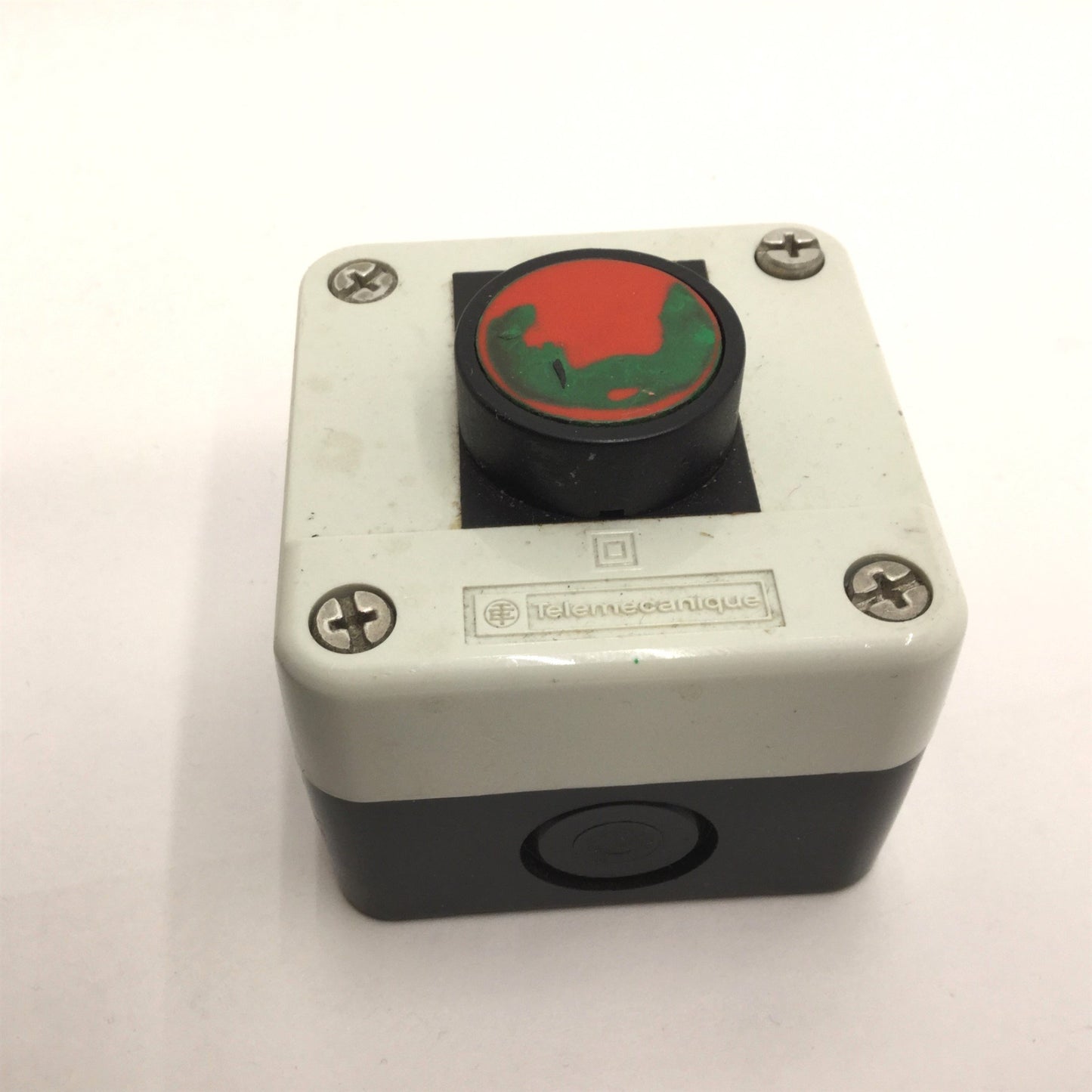 Used Telemecanique Pushbutton Push Switch With XEN-L1111 Contact Block, 2-5/8x2-5/8"