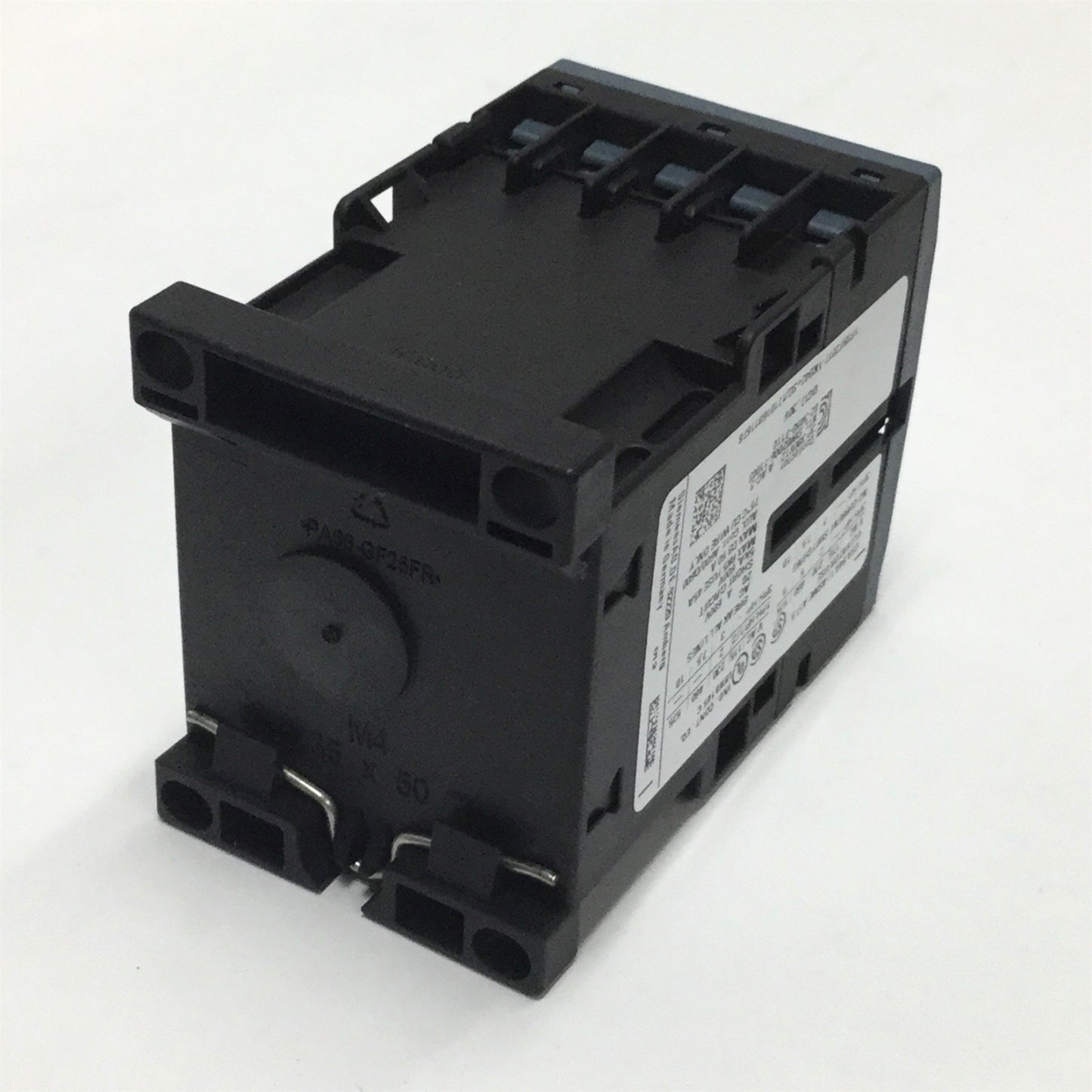 New – Open box Siemens 3RT2017-1KB42 Sirius Power Contactor 24VDC Coil, 600VAC 12A, 3-Pole, S00