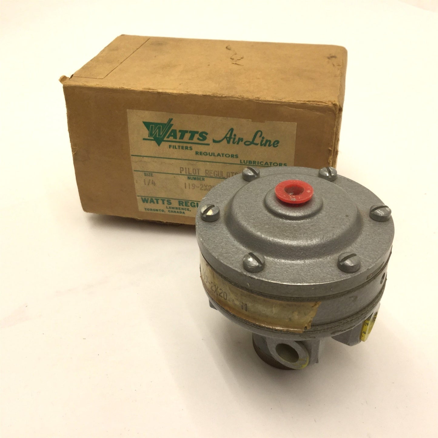 New – Open box Watts 119-2X20 Remote Control Pilot Regulator, Ports: 1/4" NPT, Fluid/Air