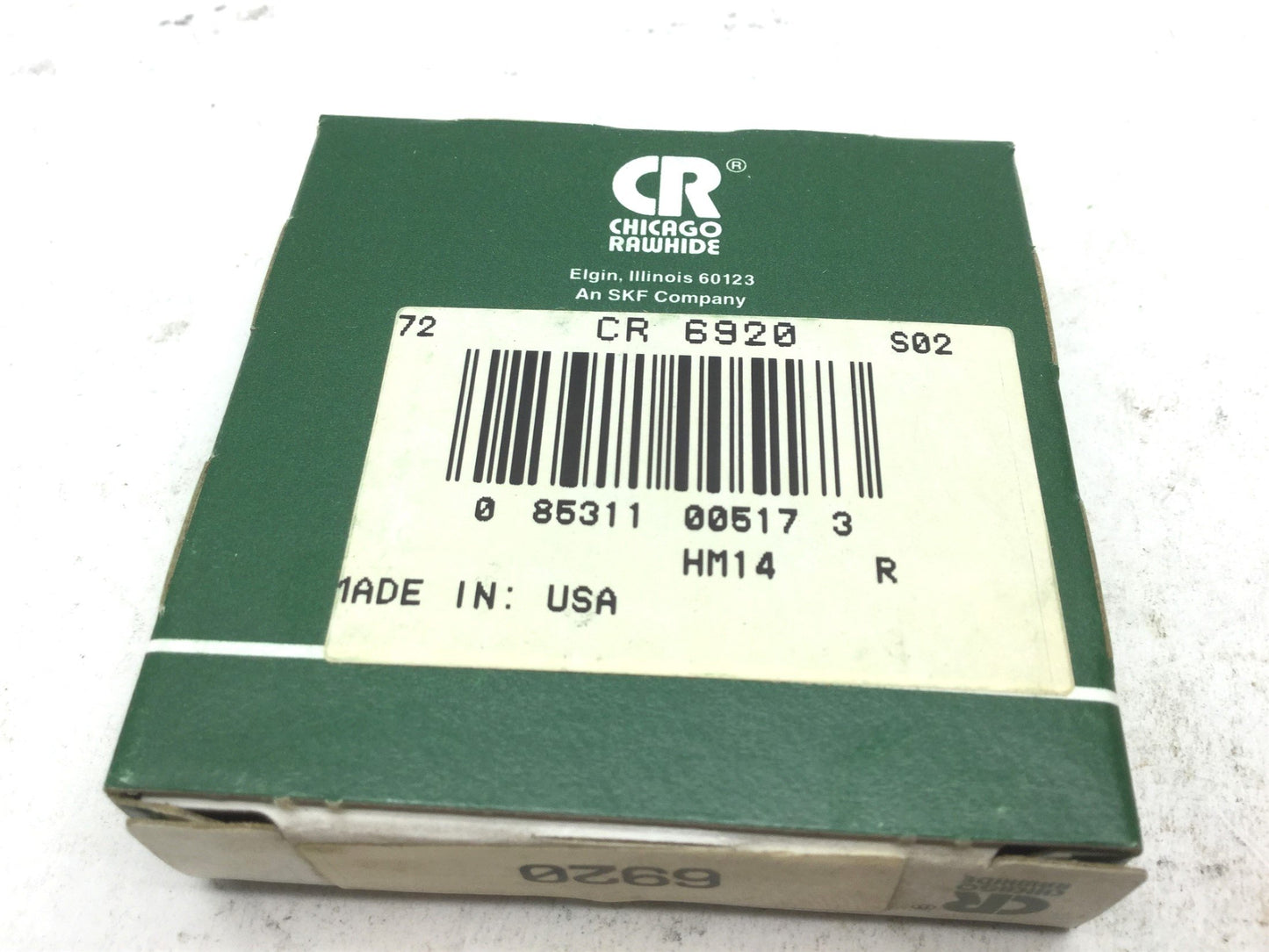 New Lot of 2 New Chicago Rawhide 6920 Small Bore Oil Seal Shaft 0.688" Bore 1.375"