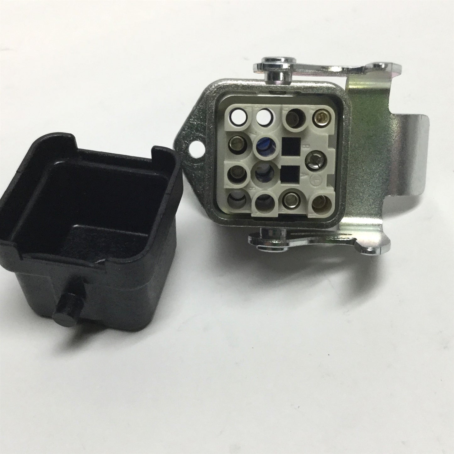 Used KUKA X21.1 KR C4 RDC Resolver Digital Converter Cable Connector HAN Q12 Harting