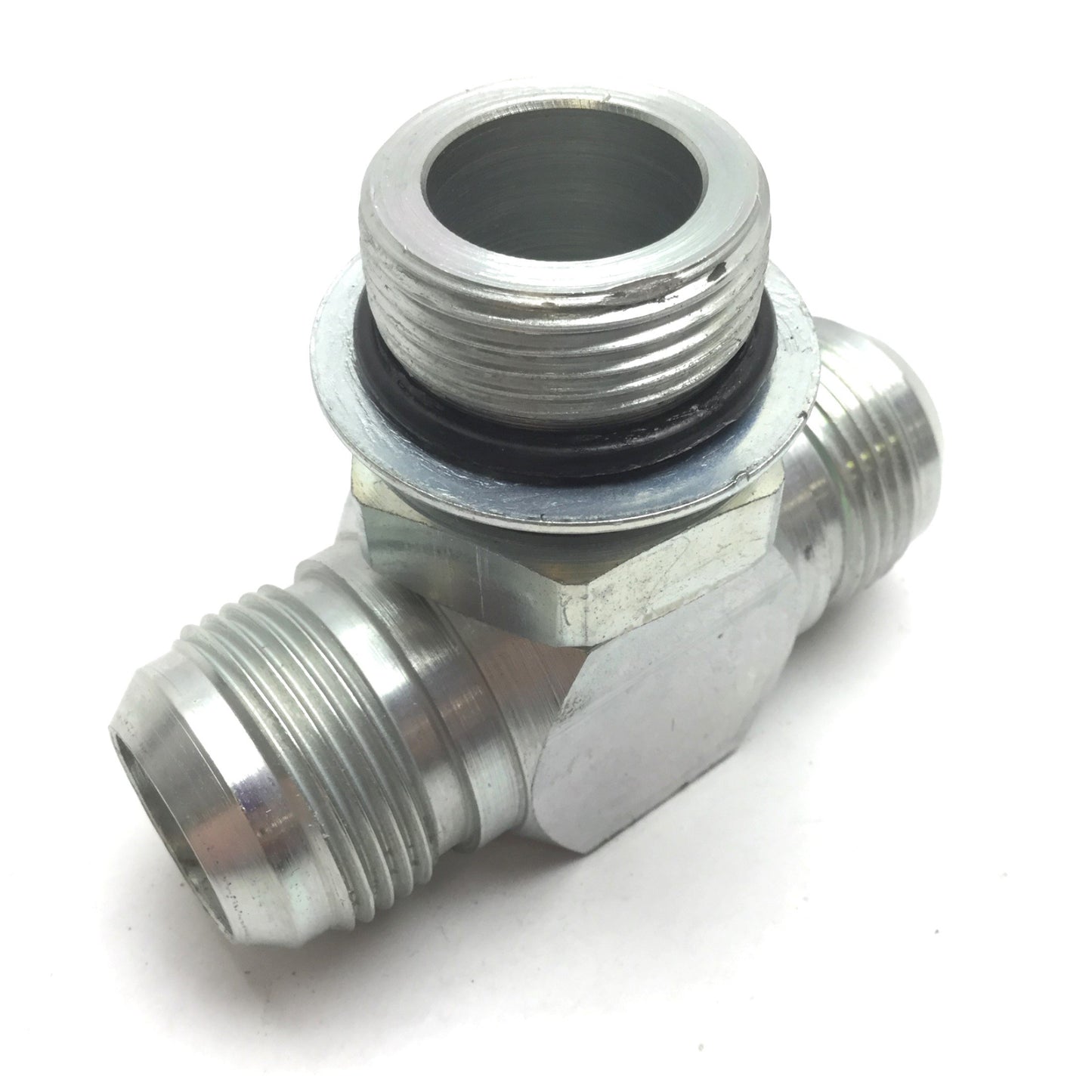 New – Open box Hydraulic 6803-16-16-16-NWO Tee T Fitting, 1" JIC 37 Degree Male, 1" ORB Male