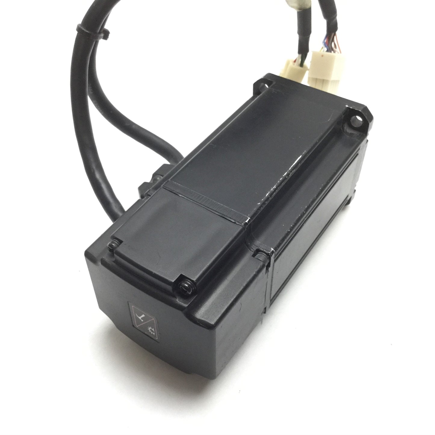Used Omron R88M Servo Motor With Encoder, 14mm Shaft Diameter, 50mm Hole Spacing