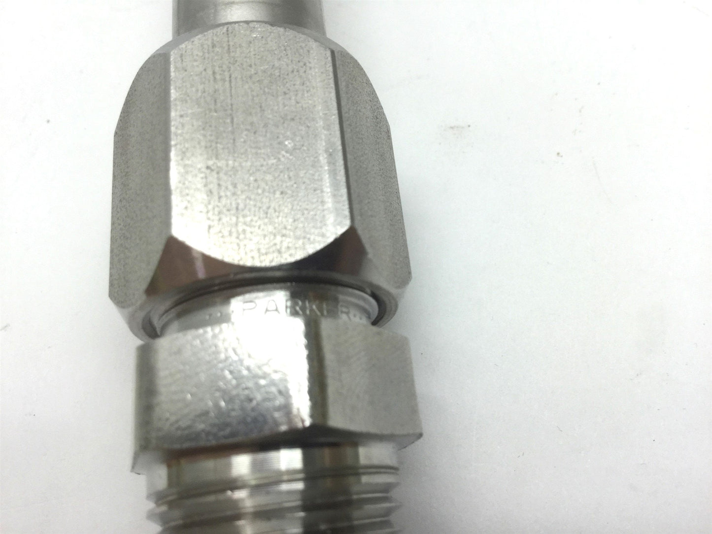 Used Parker Stainless Steel Braided Hose, 1/2" NPT to Inverted Flare L: 6.5"