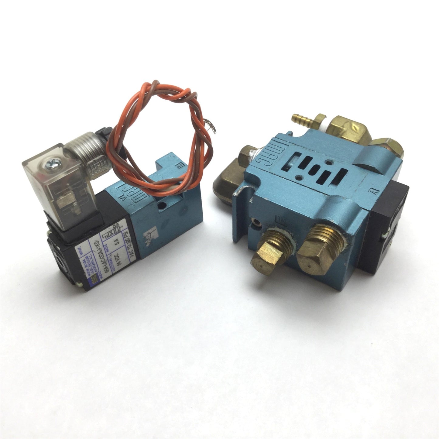 Used MAC 45A-LAC-DDAJ-1KD Solenoid Valve with Manifold Block, Missing Screws & Gasket