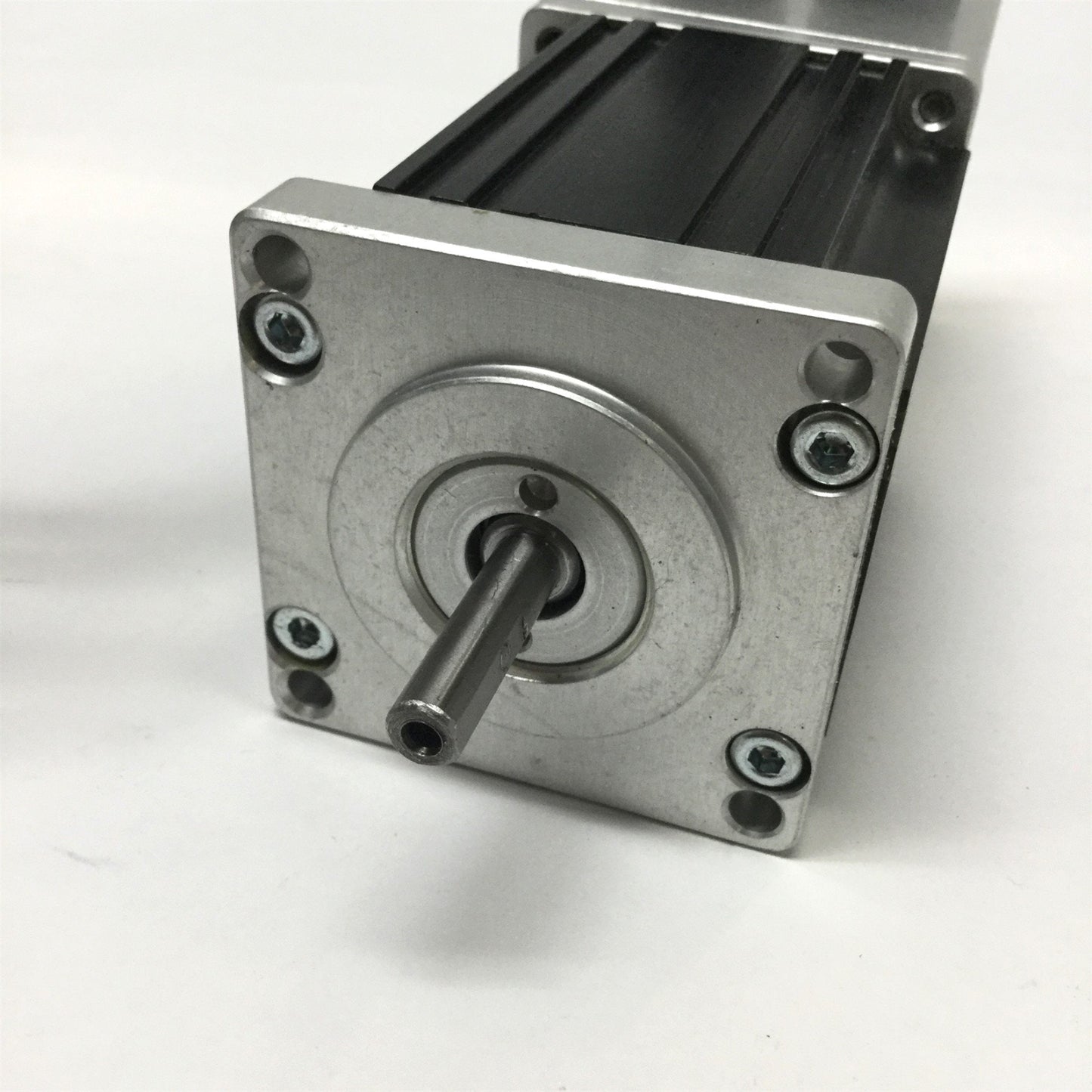 Used Aerotech BM75E DC Brushless Rotary Servo Motor, NEMA23, 75 oz-in, 4000RPM