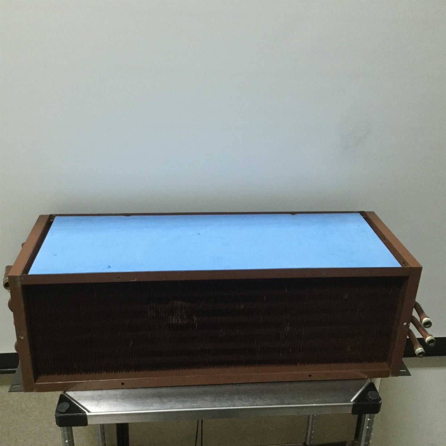 Used Heat Exchanger Water Air, 68.5 lb, 34"x10.5" Fins, 1" NPT to 3x 1/2" NPT