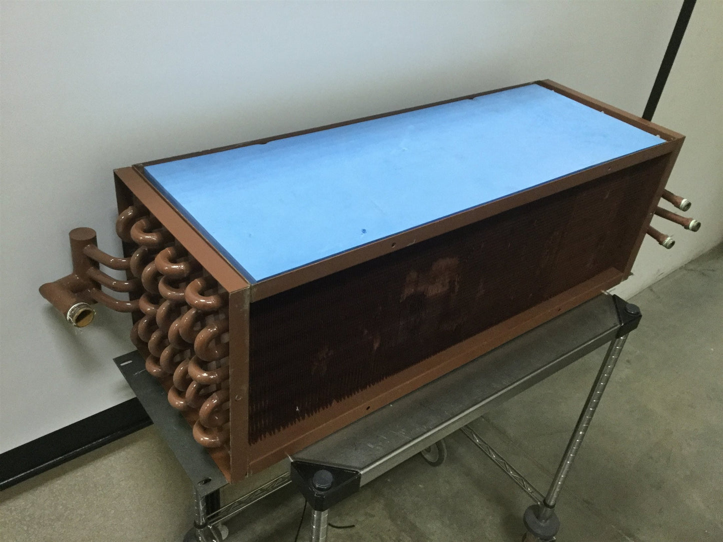 Used Heat Exchanger Water Air, 68.5 lb, 34"x10.5" Fins, 1" NPT to 3x 1/2" NPT