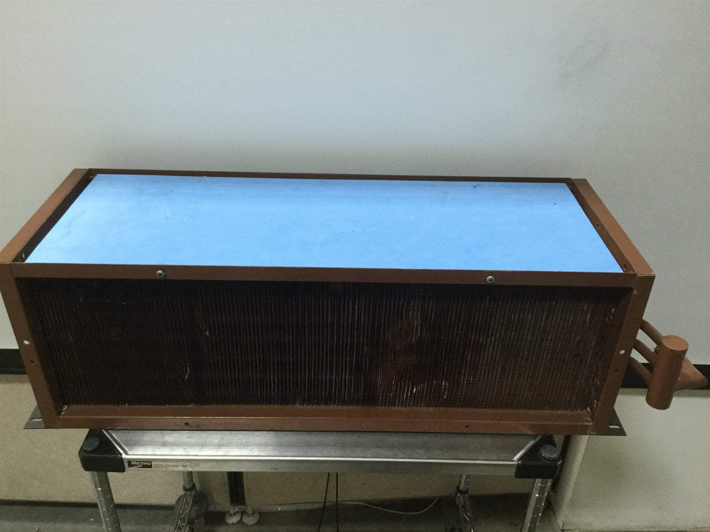 Used Heat Exchanger Water Air, 68.5 lb, 34"x10.5" Fins, 1" NPT to 3x 1/2" NPT