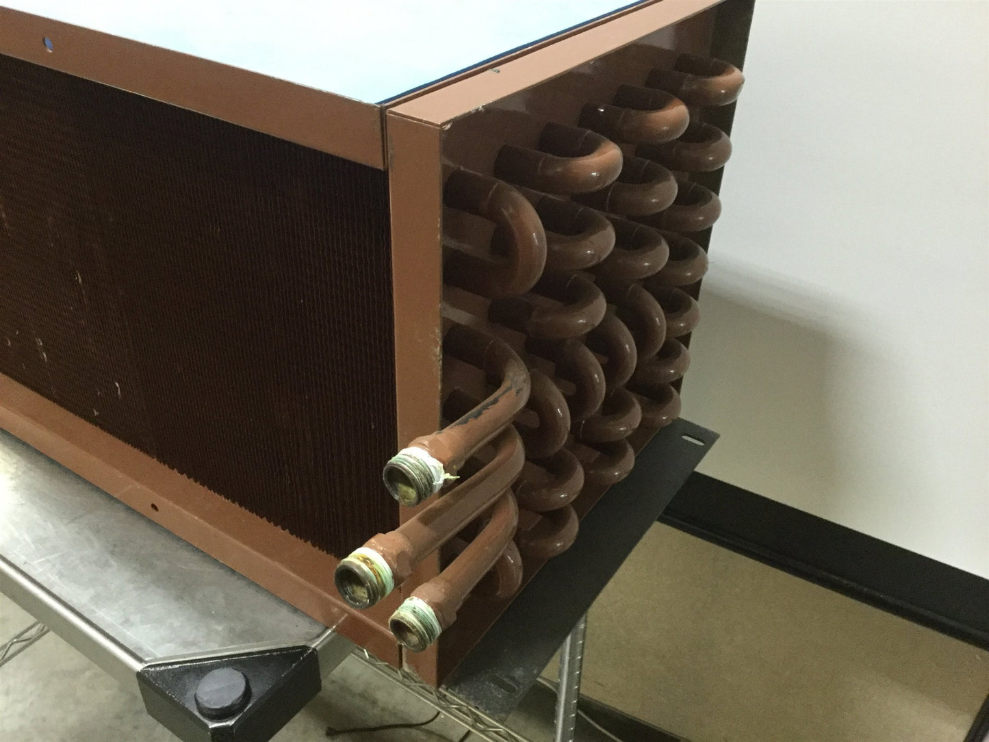 Used Heat Exchanger Water Air, 68.5 lb, 34"x10.5" Fins, 1" NPT to 3x 1/2" NPT