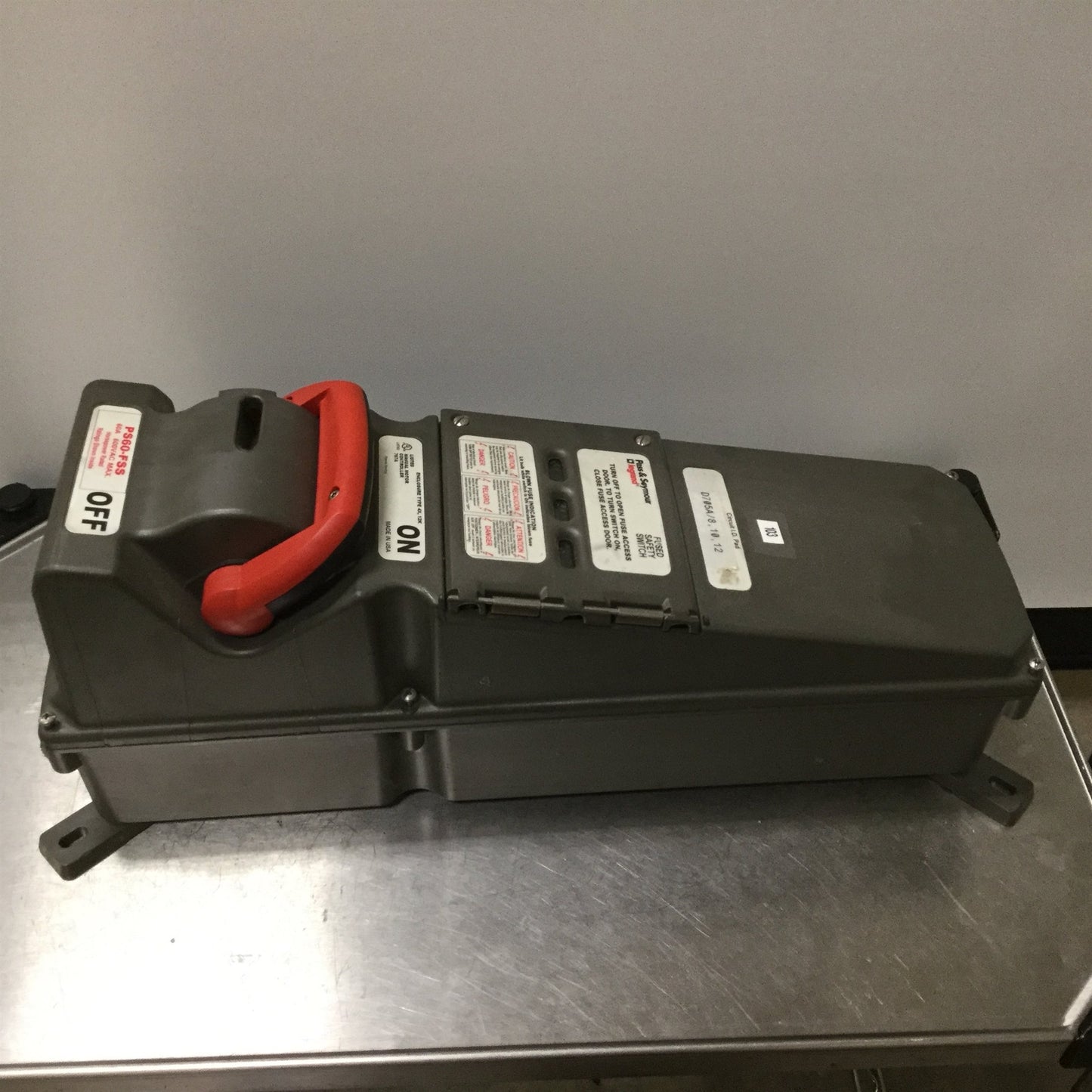 Used Pass & Seymour PS60-FSS Fused Safety Switch, Voltage: 600VAC 60A *No Breaker*