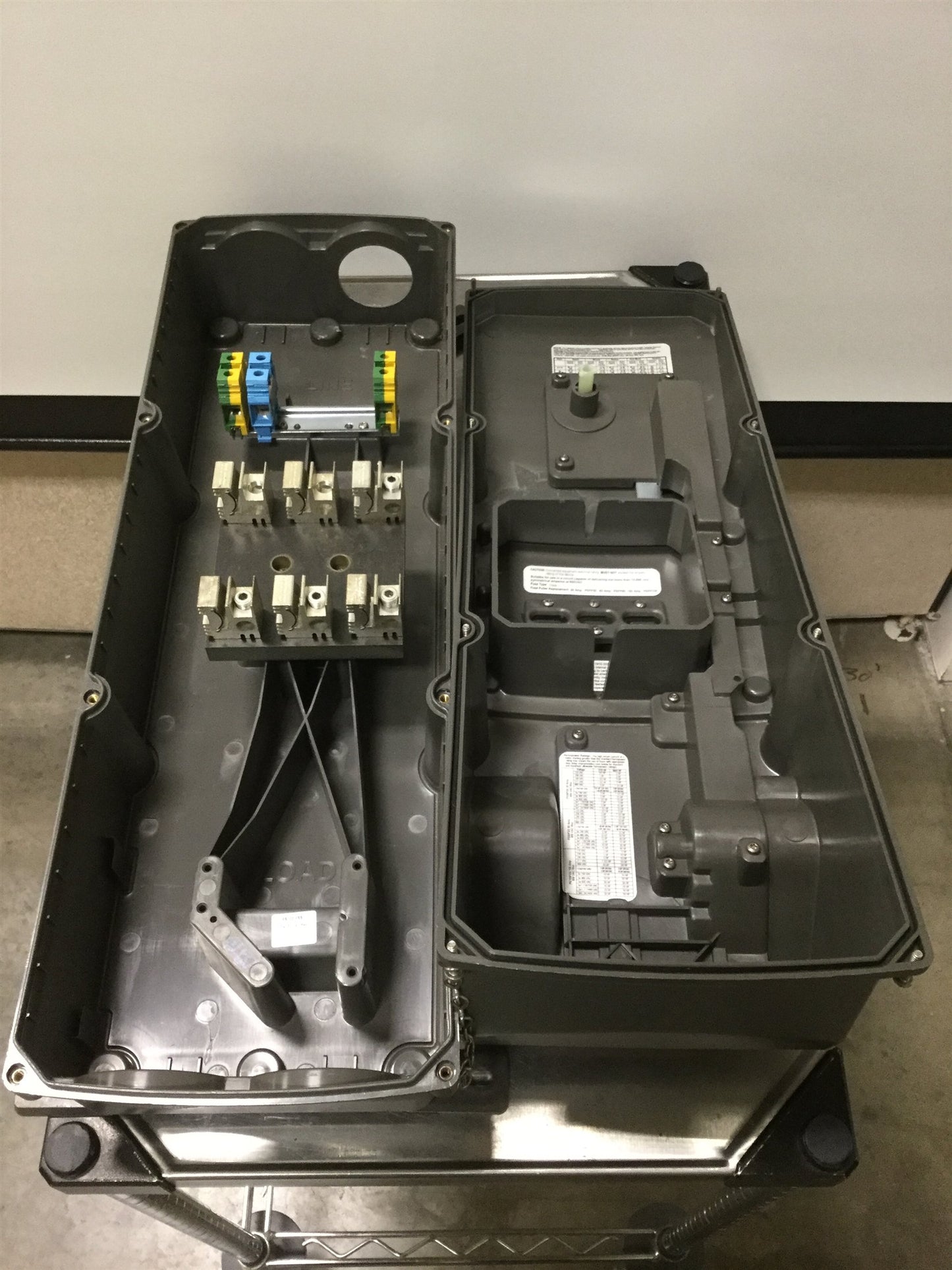 Used Pass & Seymour PS100-FSS Fused Safety Switch Voltage: 600VAC 100A *No Disconnect