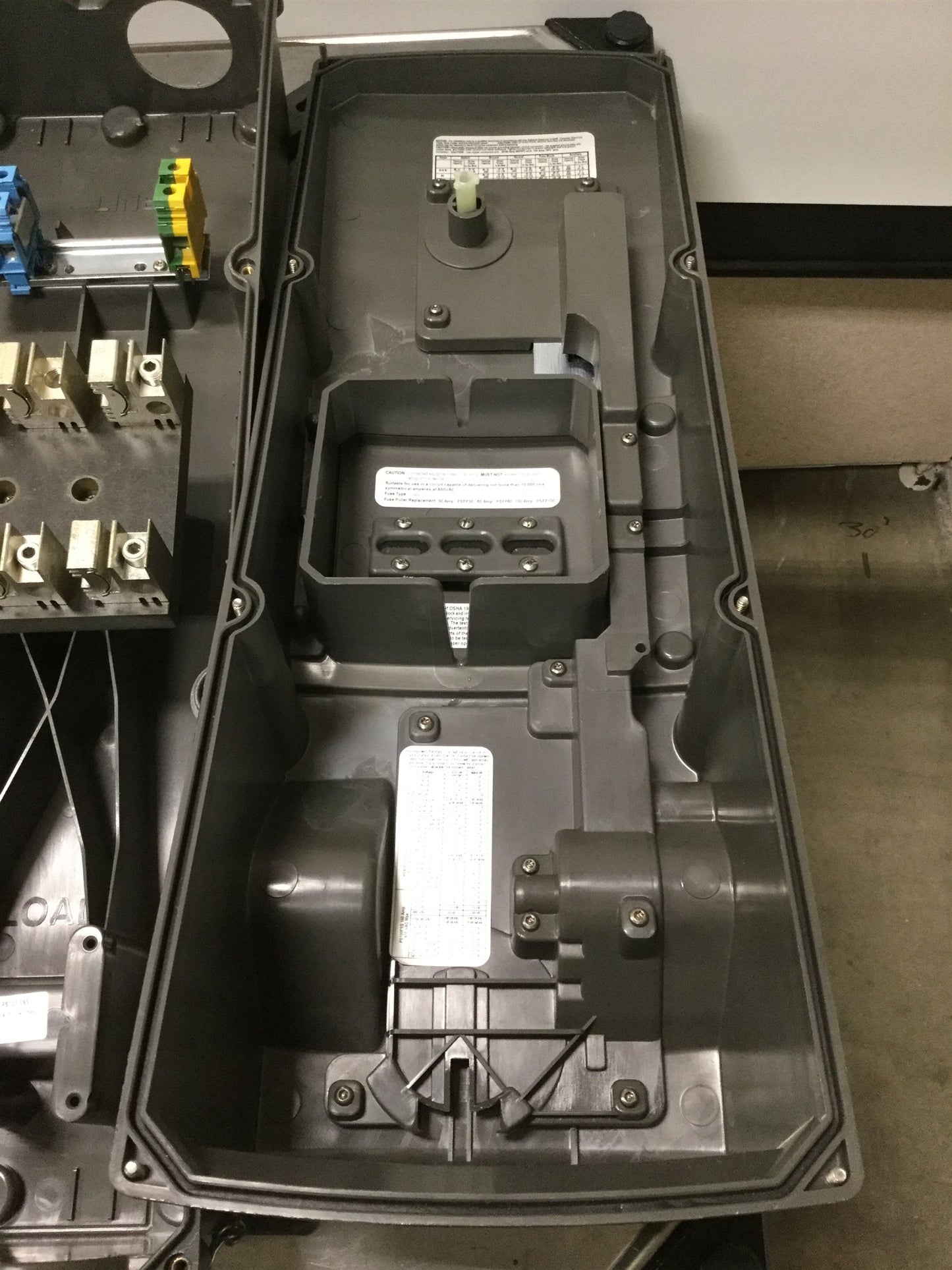 Used Pass & Seymour PS100-FSS Fused Safety Switch Voltage: 600VAC 100A *No Disconnect