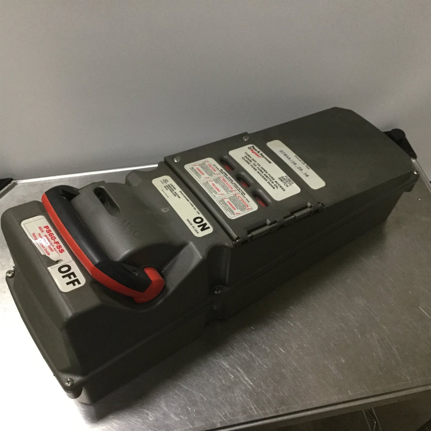 Used Pass & Seymour PS60-FSS Fused Safety Switch, Voltage: 600VAC, Current: 60A