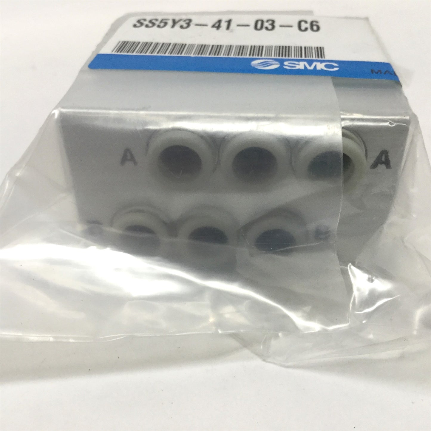 New SMC SS5Y3-41-03-C6 Bar Stock Manifold SY3000 Solenoid Valves 3-Station, 6mm