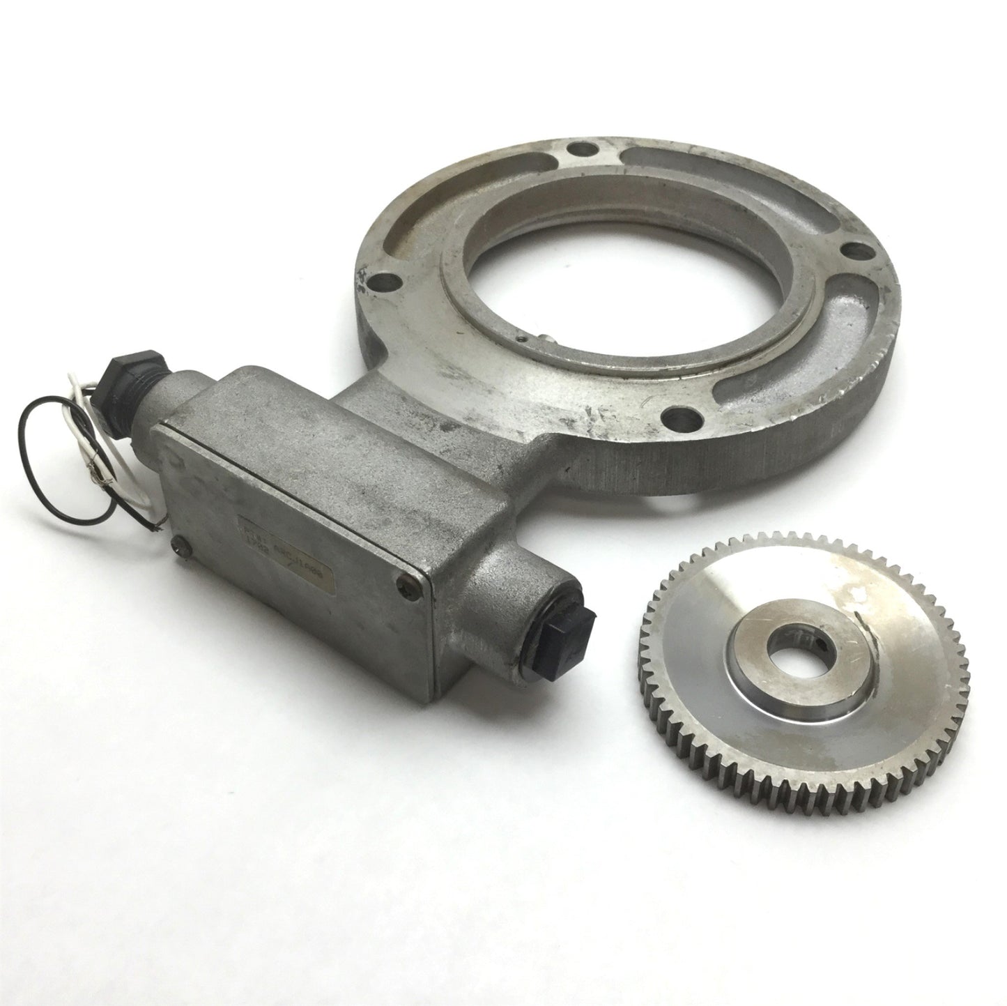 Used Red Lion ARCJ1A00 Magnetic Motor Ring Flange Adapter Sensor, Frame Size: 56C