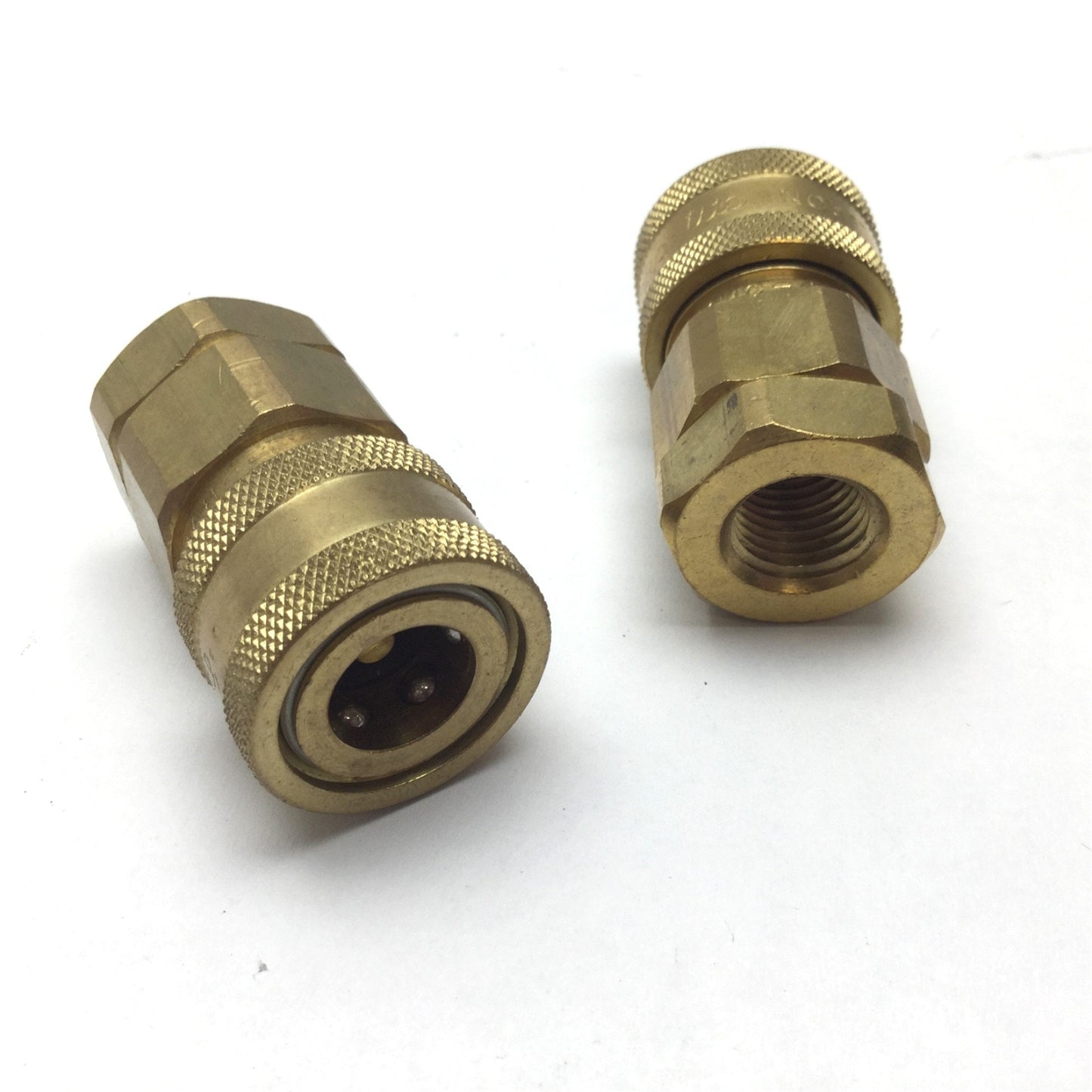Used Lot of 2 Snap-Tite Quick Disconnect Coupler Socket, 1/4" NPT Female Connection