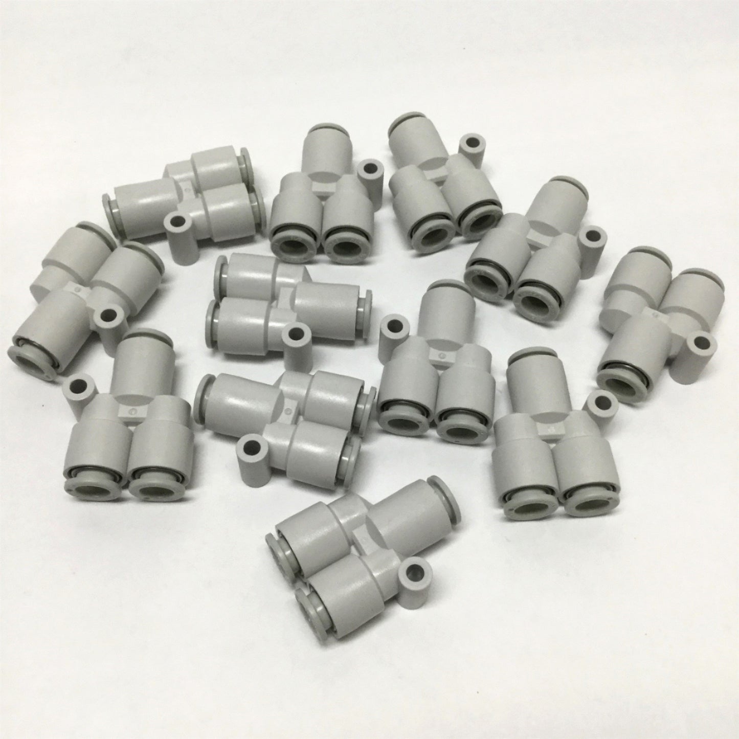 New – Open box Lot of 12 SMC KQ2U08-00 One-Touch Branch Y Union Split Connector Fittings 8mm