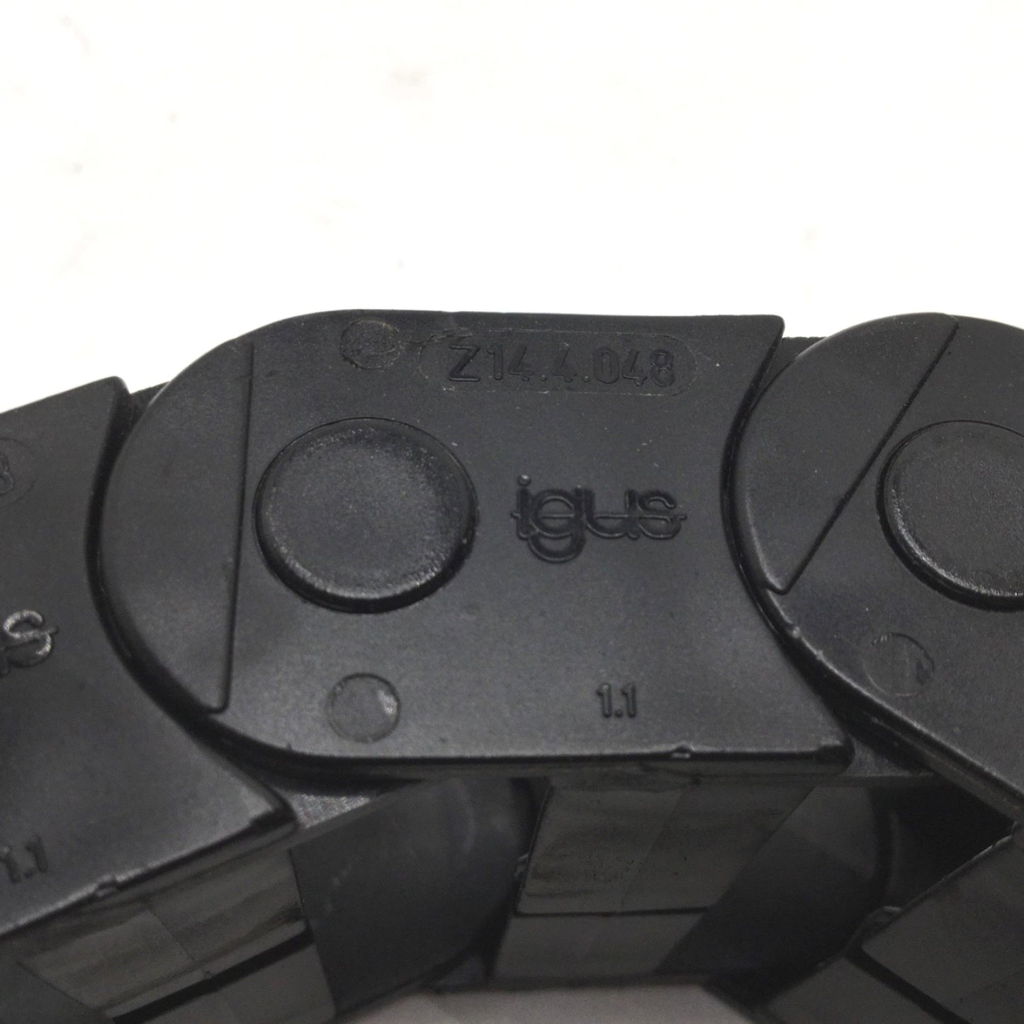 Used Igus Z14.4.048 Energy Chain (W) 2-3/8 Inch x (H) 1 Inch x (L) 16 Inch
