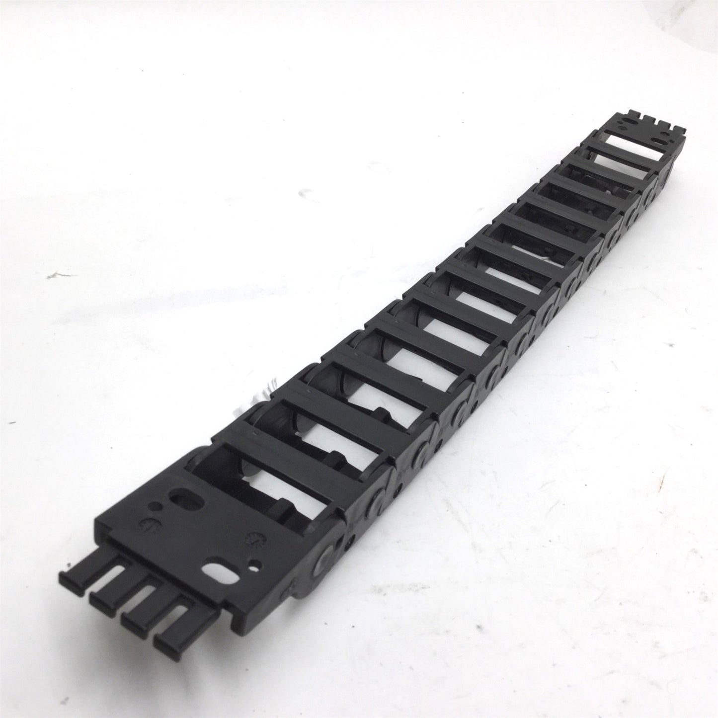 Used Igus E14.3.038 Energy Chain (W) 1-7/8 Inch x (H) 1 Inch x (L) 15 Inch