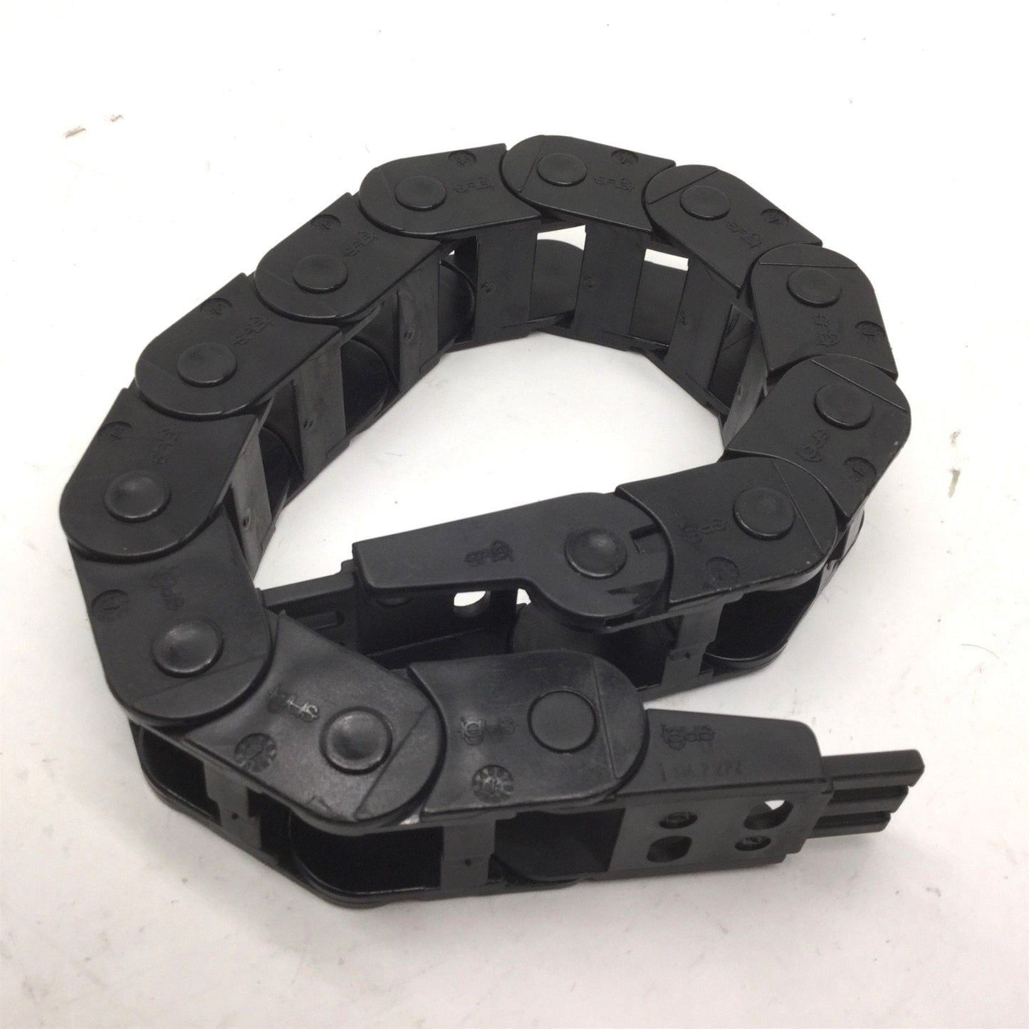 Used Igus E14.2.048 Energy Chain (W) 1-3/8 Inch x (H) 1 Inch x (L) 15 Inch