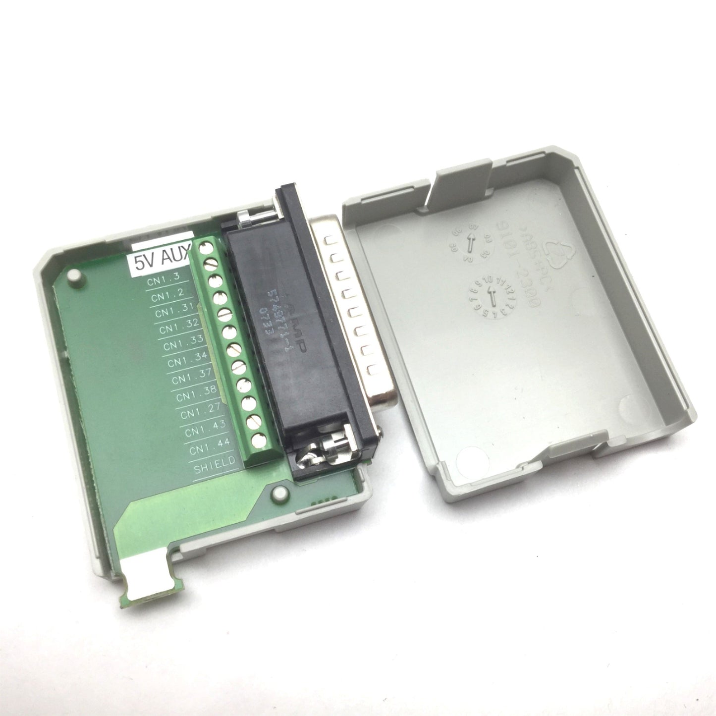 Used Allen Bradley 2090-U3BB-DM12 Breakout Board, 44-Pin Male to 12-Terminal