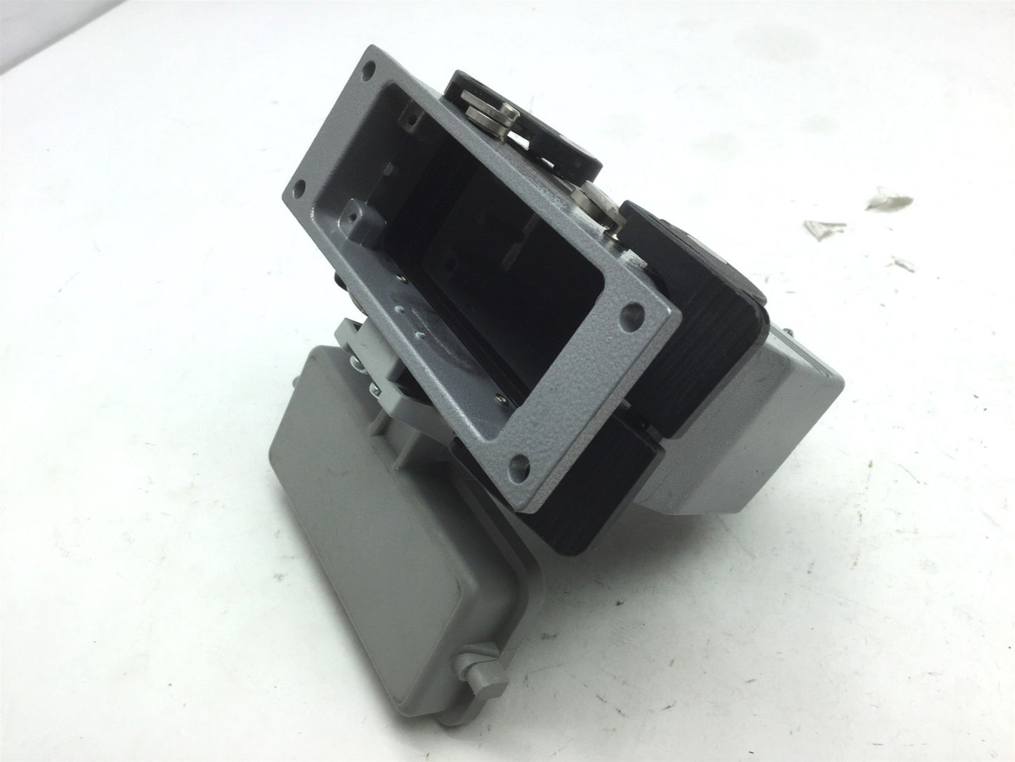 Used Phoenix Contact 1771707 & 1771600 Cast Aluminum Plug Housings Connectors