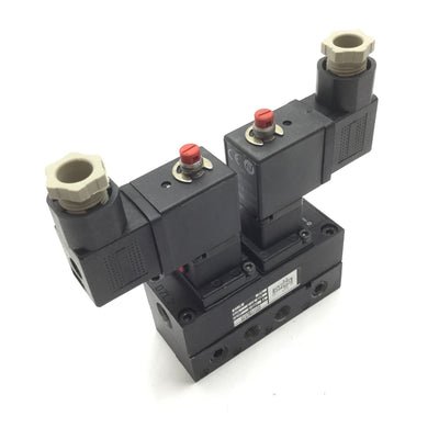 New – Open box Norgren C/1761/123 Dual Solenoid Valve, 2-Position 5-Port, 24VAC, G1/8