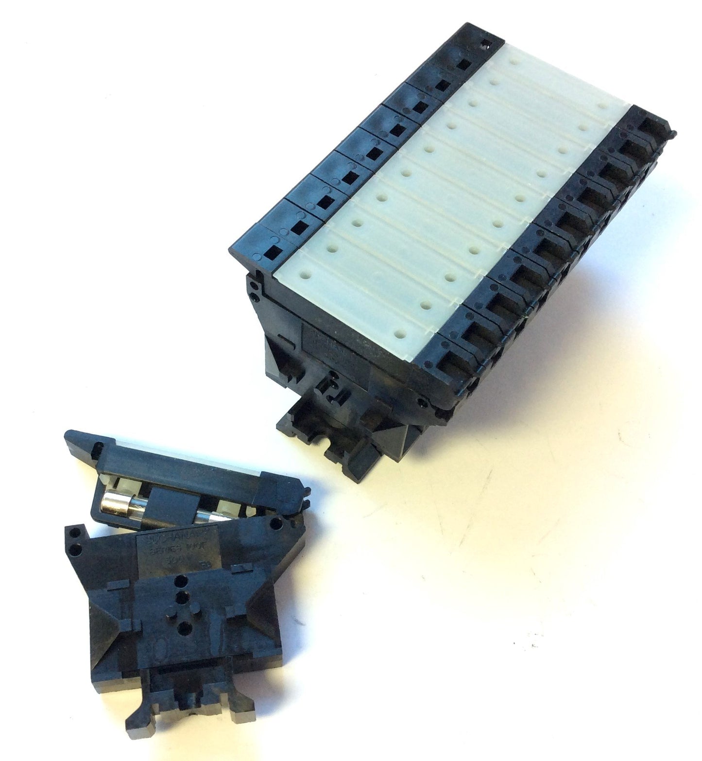 Used Lot of 11 Buchanan 0135F High Density Fuse & Switch Terminal Block Ser 100F 300V