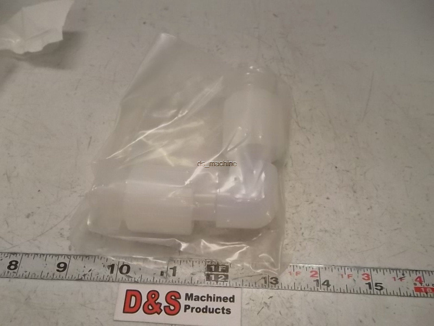 New Parker PFA Teflon Elbow Connector FEC-12RF