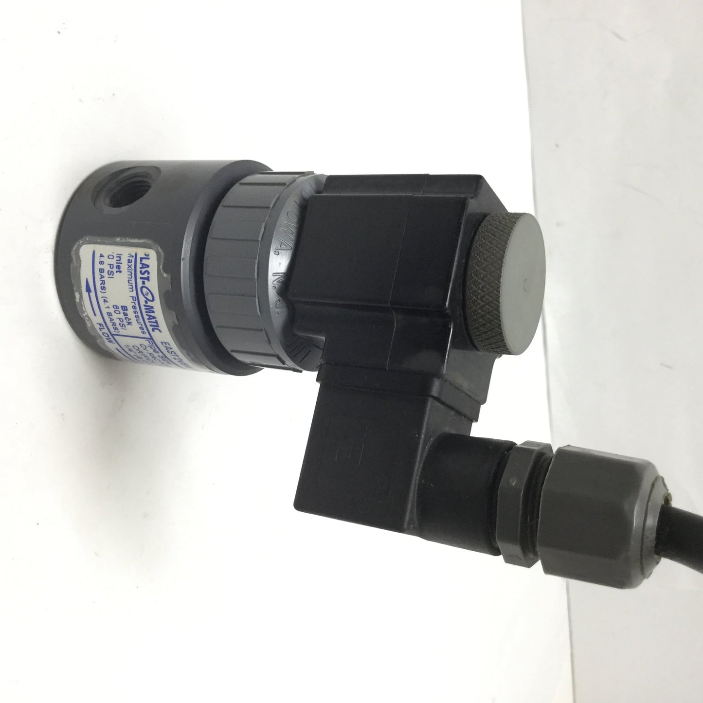 Used Plast-O-Matic EAST2V8W11-PV 2-Way PVC Solenoid Valve, NC, 70psi, 1/4"NPT, 120VAC