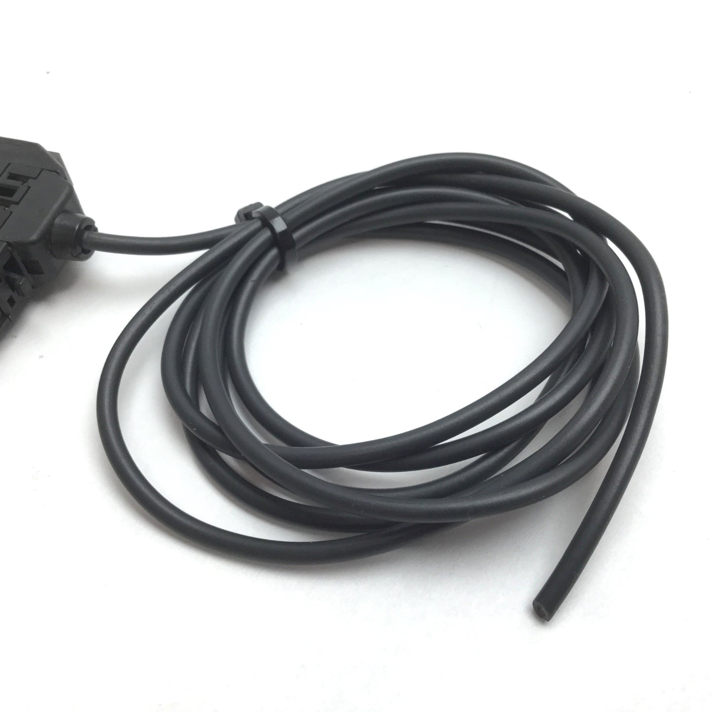 Used Omron E3X-DA6-S Digital Fiber Optic Sensor Photoelectric Switch, NPN, 12-24VDC