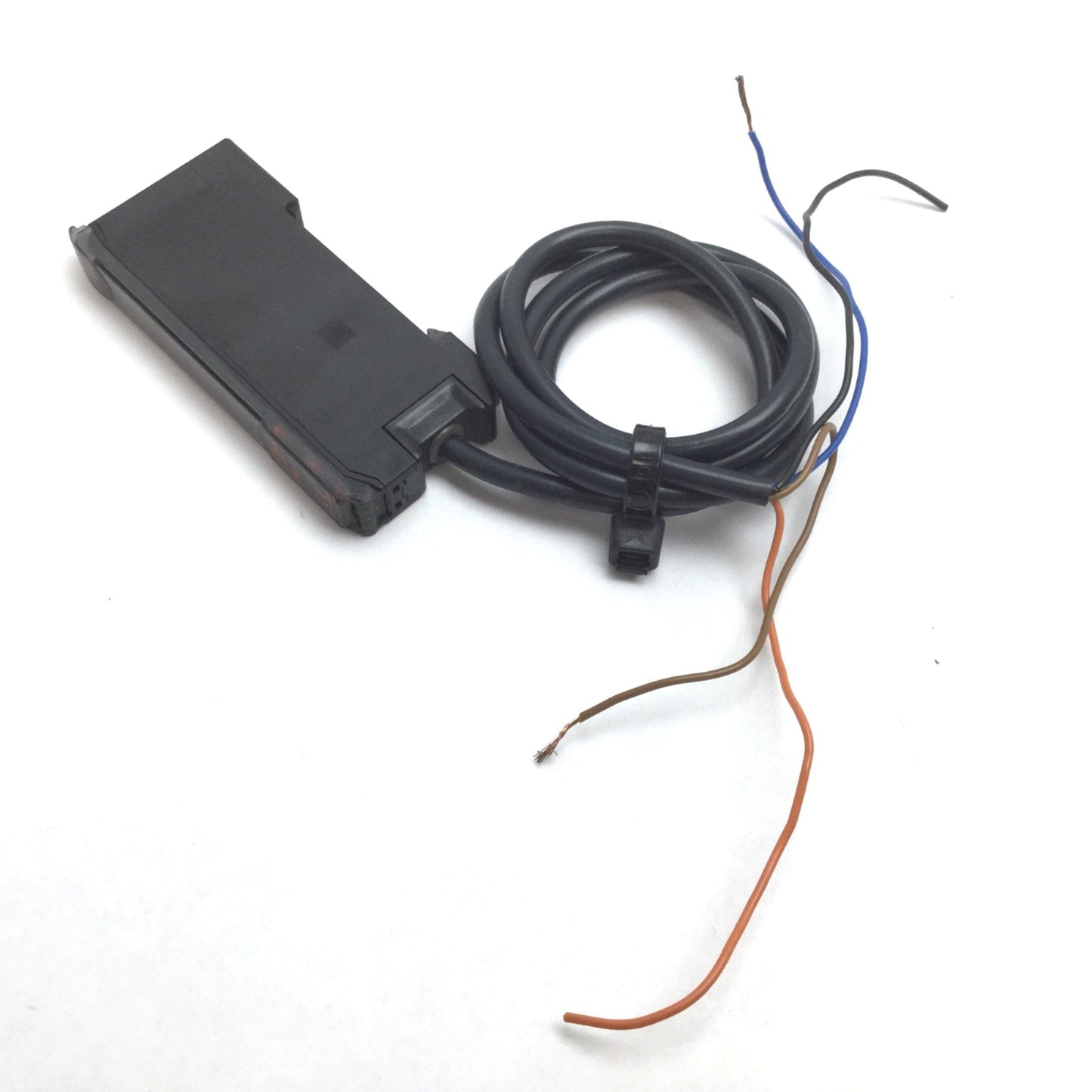 Used Omron E3X-DA11SE-S Fiber Optic Sensor Amplifier, Supply: 12-24VDC, Output: NPN