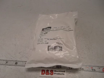 New Parker PFA Flare Adapter Straight Connector FAMS-66 3/8 NPT Flare