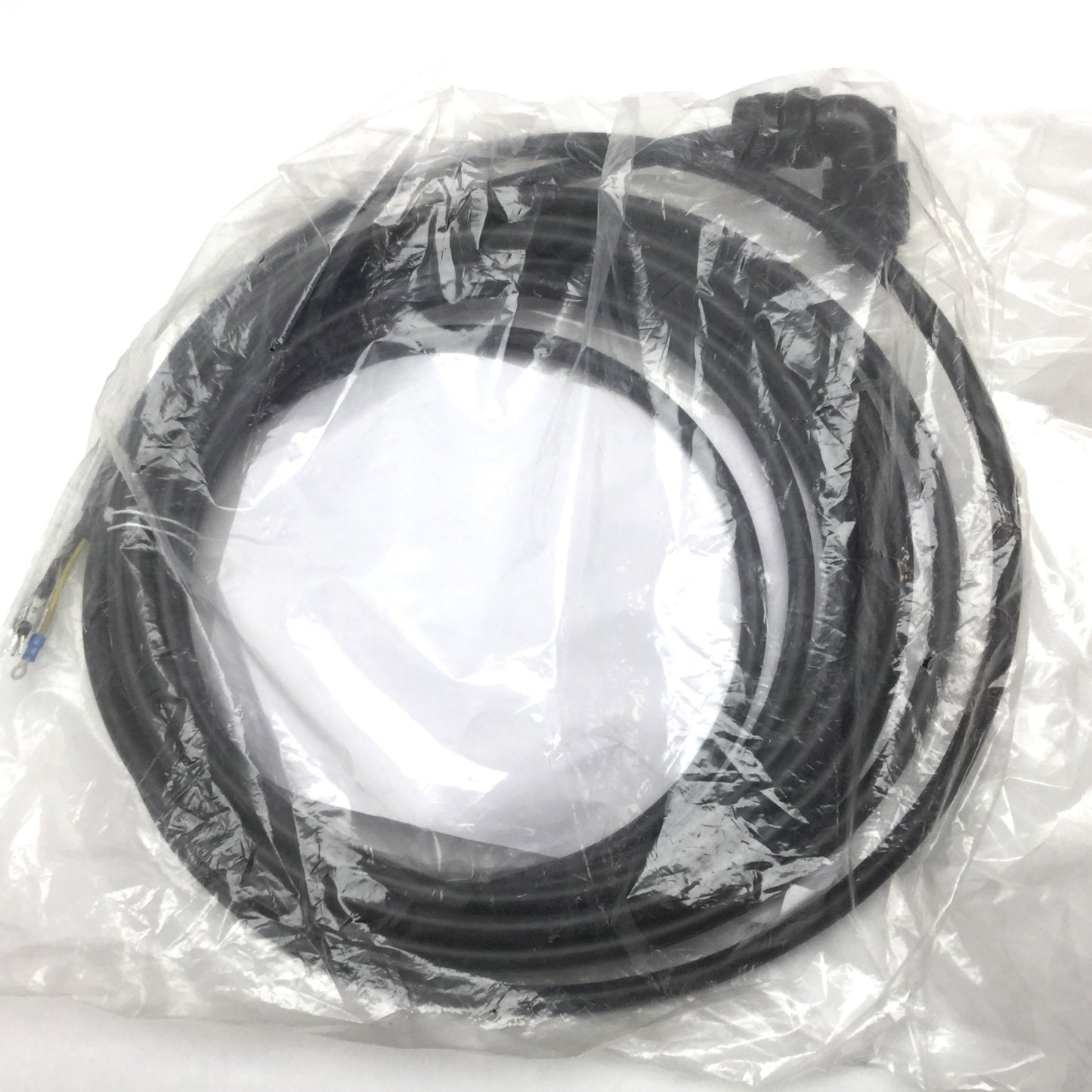 New Omron R88A-CAGB010SR-E Power Cable Cordset, Length: 10m, 4-Pin Female