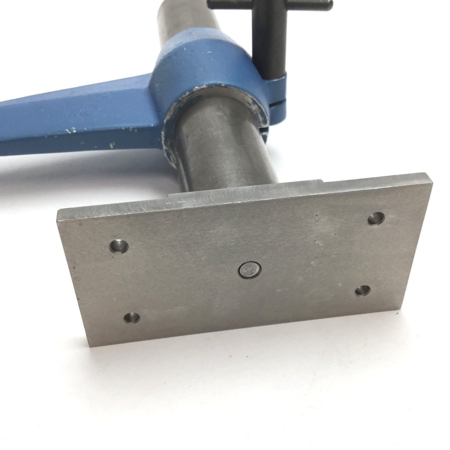 Used Fowler Indicator Holder, Rod Height: 7", Diameter: 1.19", Arm Length: 4.5"