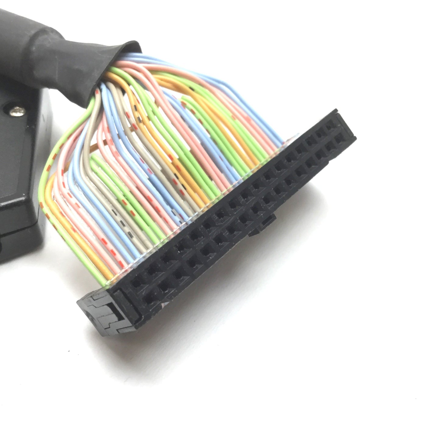 Used Omron XW2Z-050J-A17 Connecting Cable For I/O Unit, Length 500mm, 40-Pin 34-Pin