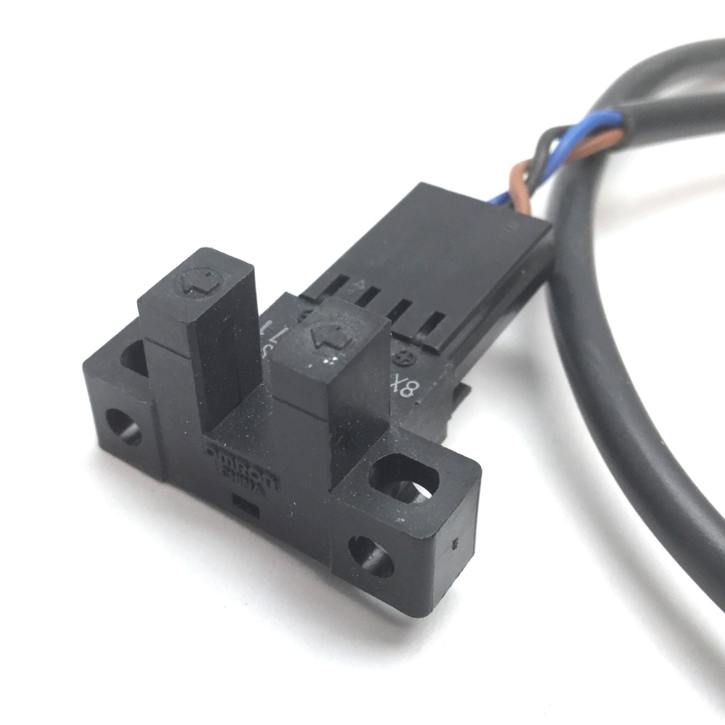 Used Omron EE-SX671 Slot Sensor with EE-2002 NPN to PNP Output Converter, 5mm Slot