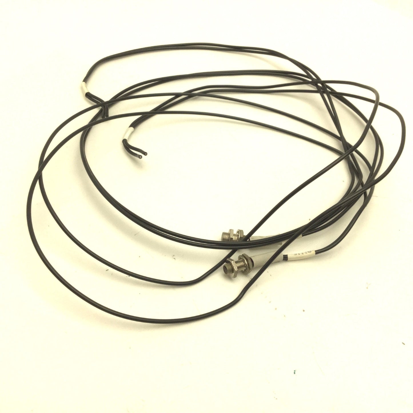 Used Lot of 2 Panasonic Sunx FD-P80 Sensor Fiber Optic, Thru-Beam Type, Length: 34"