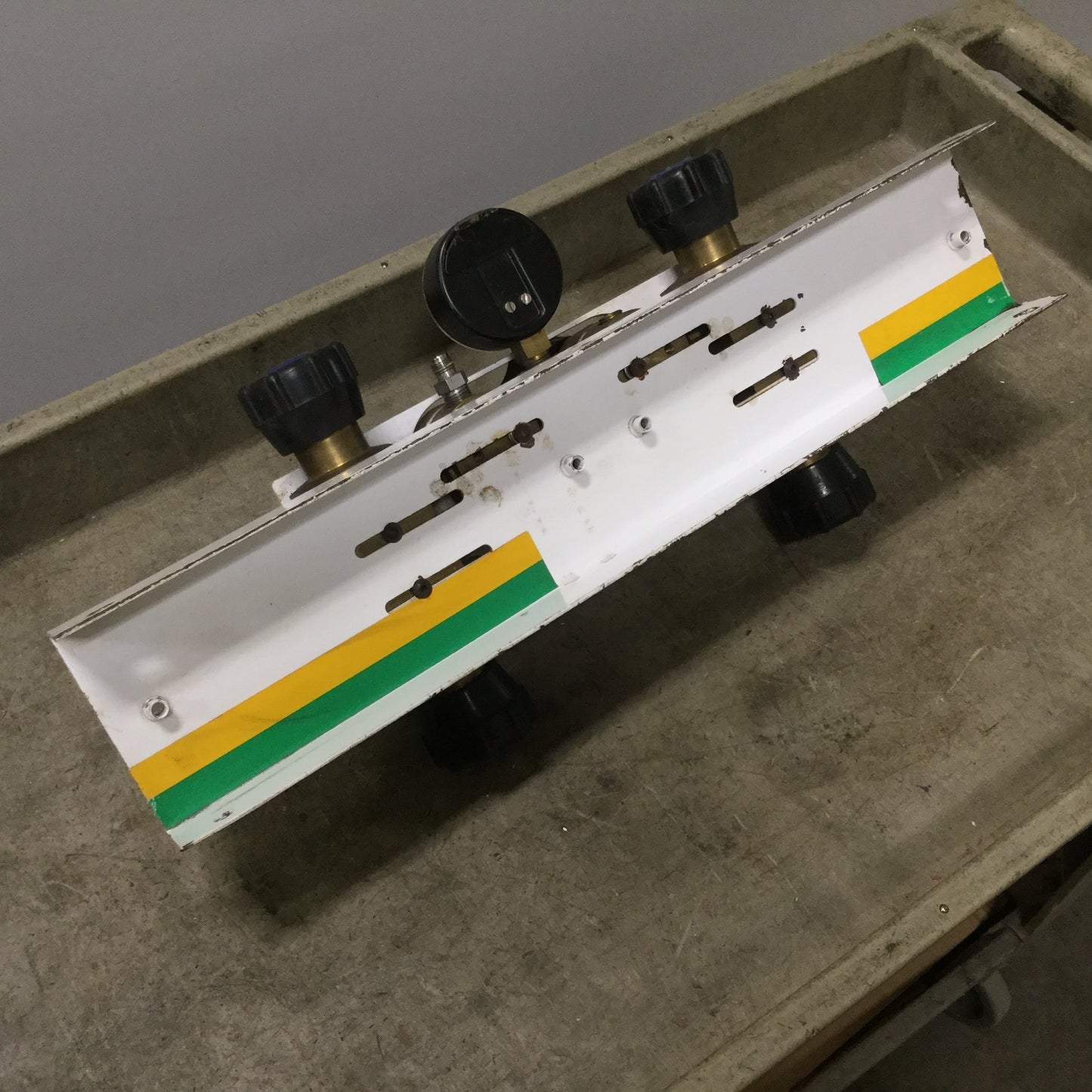 Used Air Products M3140/PS/C Dinitrogen Distribution Manifold, Max Pressure: 7 bar