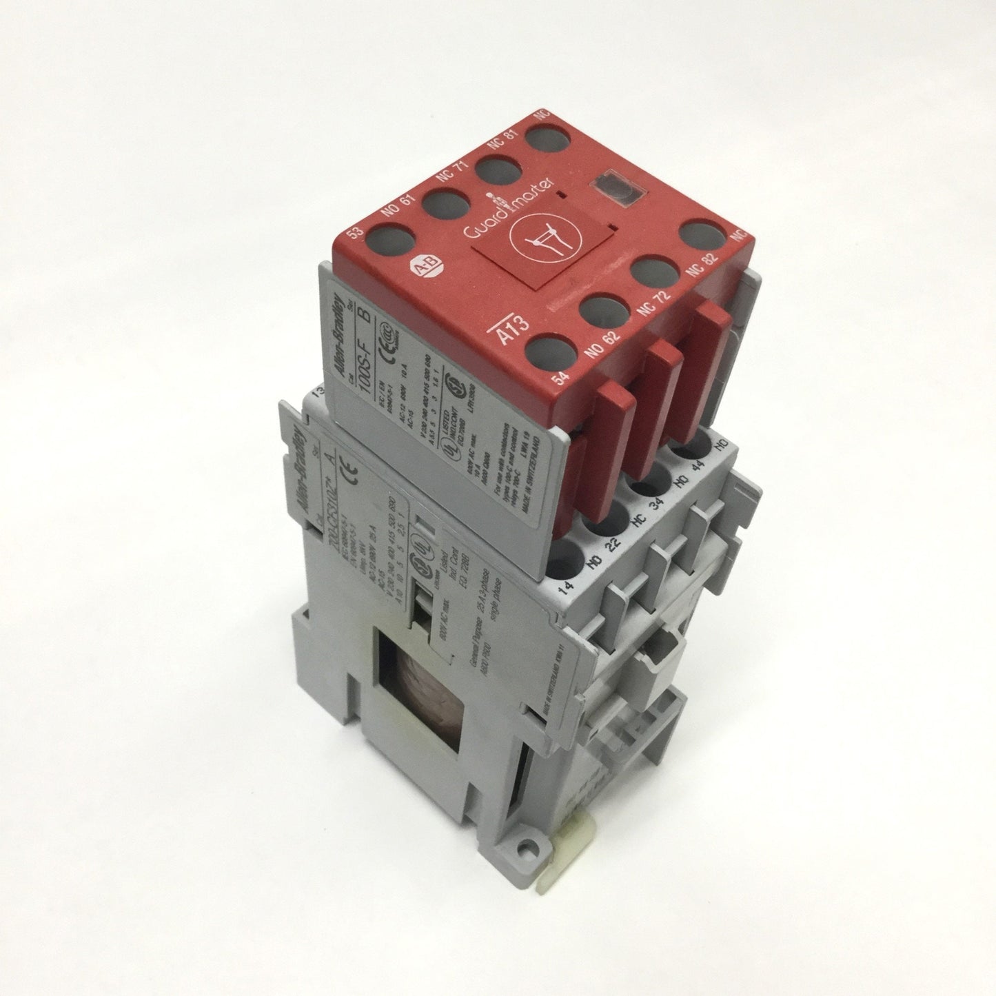 Used Allen Bradley 700S-CF440DJC Guardmaster Safety Control Relay 24VDC Coil 25A 600V