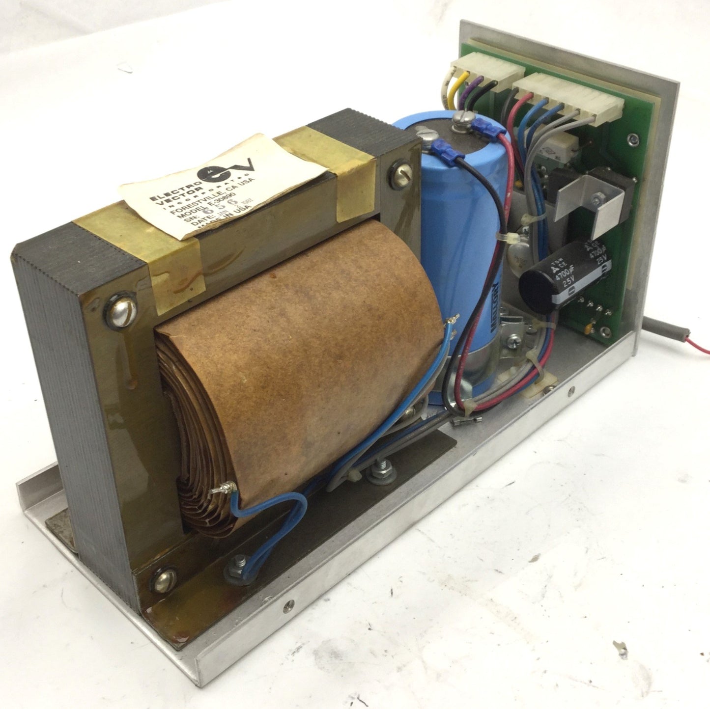 Used Compumotor 90/9 VDC Power Supply Output: 90VDC & 9VDC Input: Selected by Jumper