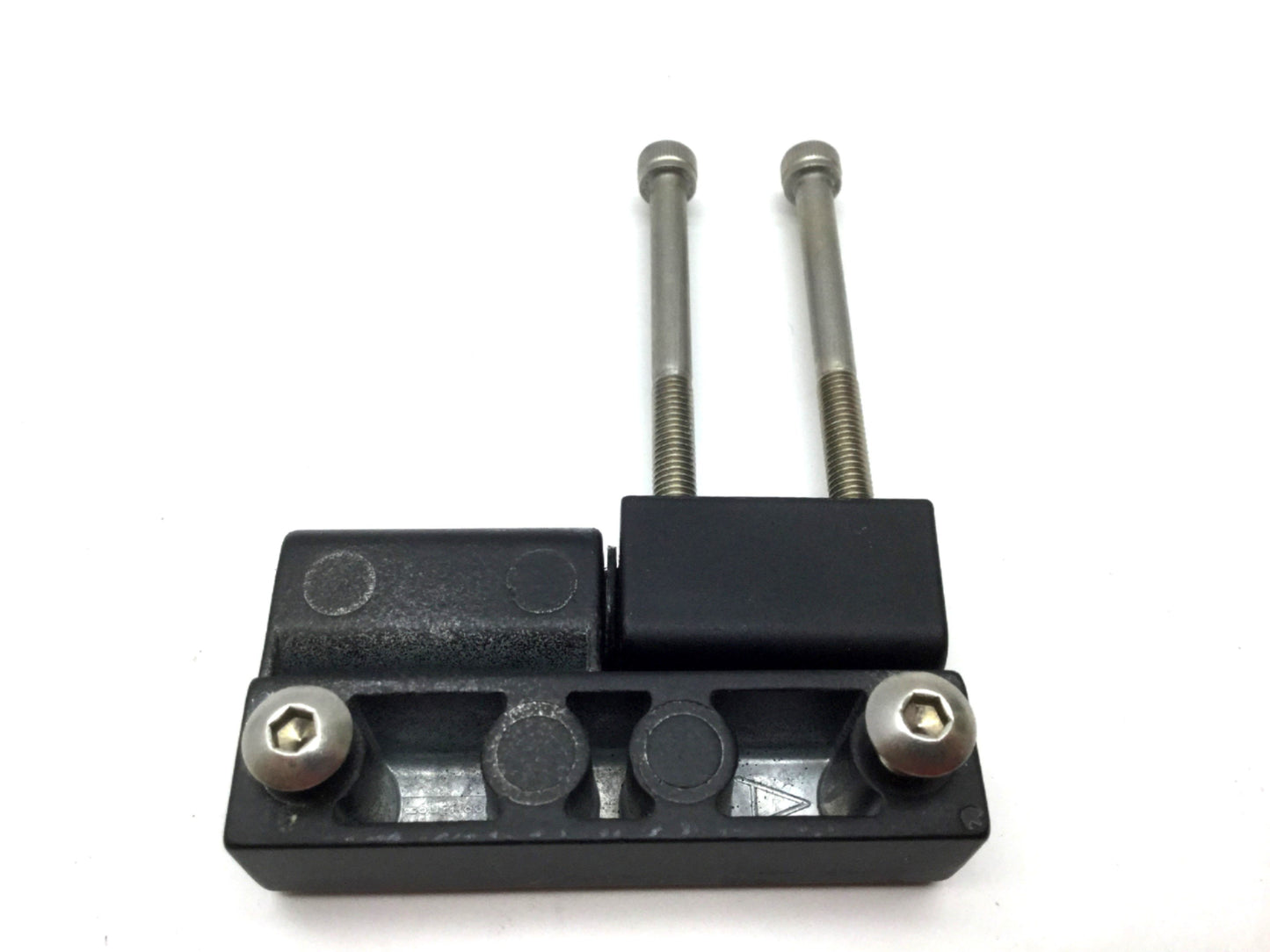 Used Southco 96-10-510-50 Lift Off Hinge Set Thread: 10-32, Offset Knuckle Black