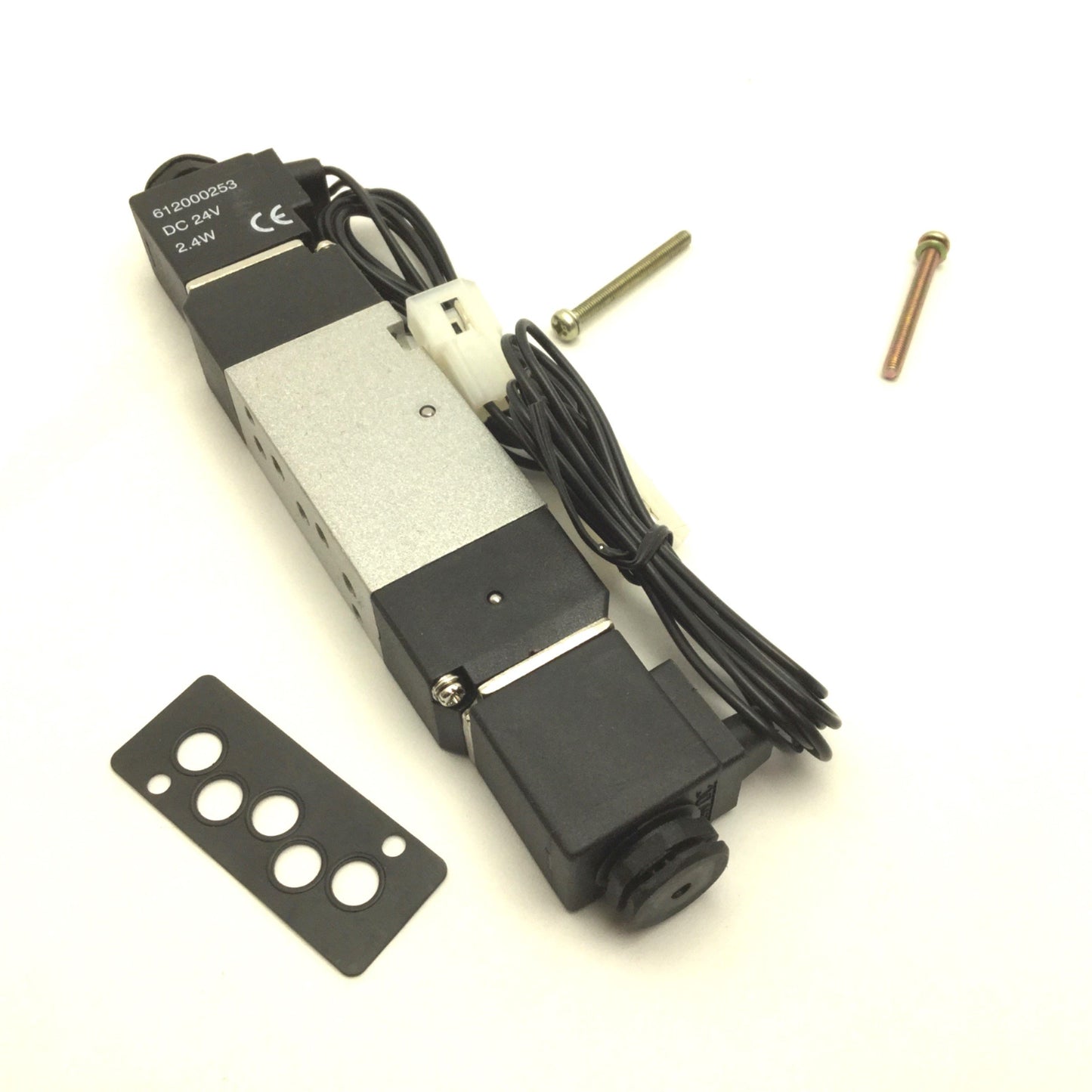 New – Open box 612000253 Dual Solenoid Pneumatic Valves 24VDC 2.4W w/ Gasket And Bolts