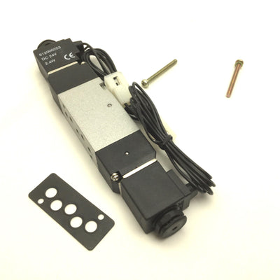 New – Open box 612000253 Dual Solenoid Pneumatic Valves 24VDC 2.4W w/ Gasket And Bolts