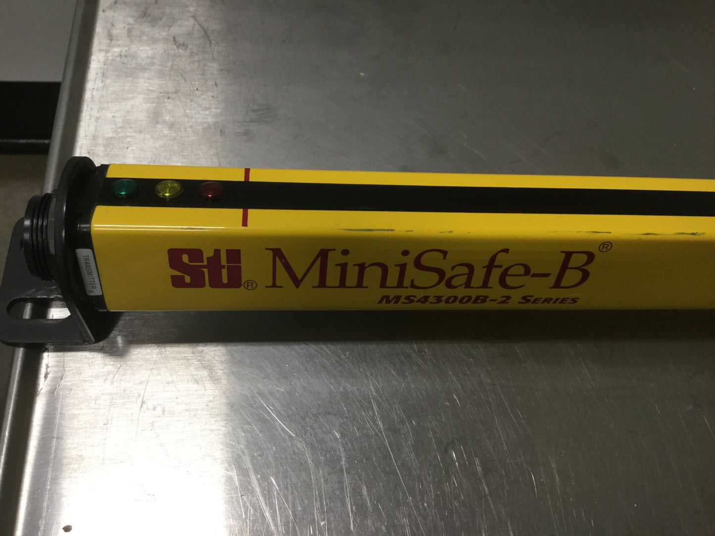 Used STI MiniSafe-B MS4332B-2 L: 32" Light Curtain Transmitter MS4300-B