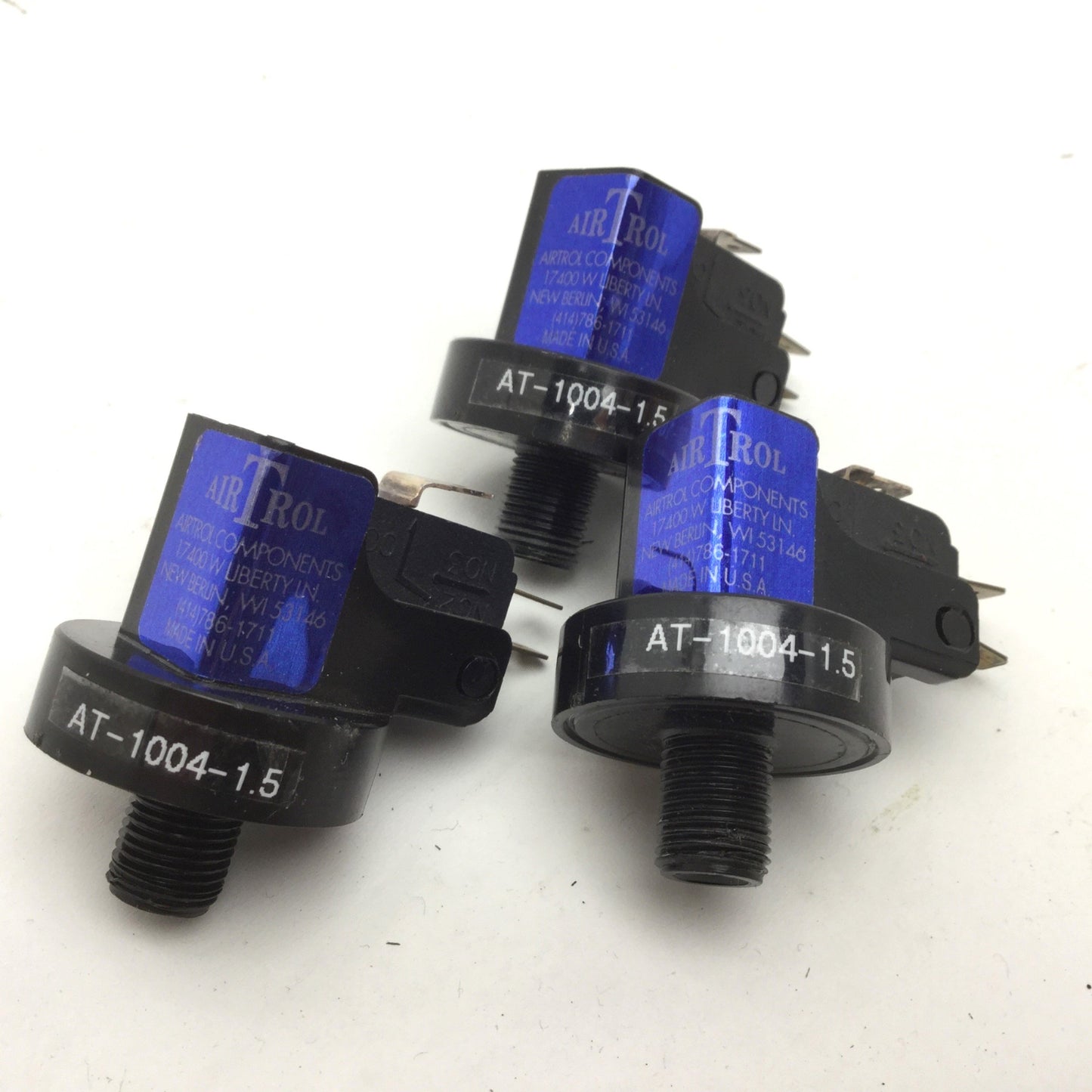 Used Lot of 3 Airtrol AT-1004-1.5 Pressure Switch, 1.5"WC SPDT, 1NC 1NO, 1/8" NPT