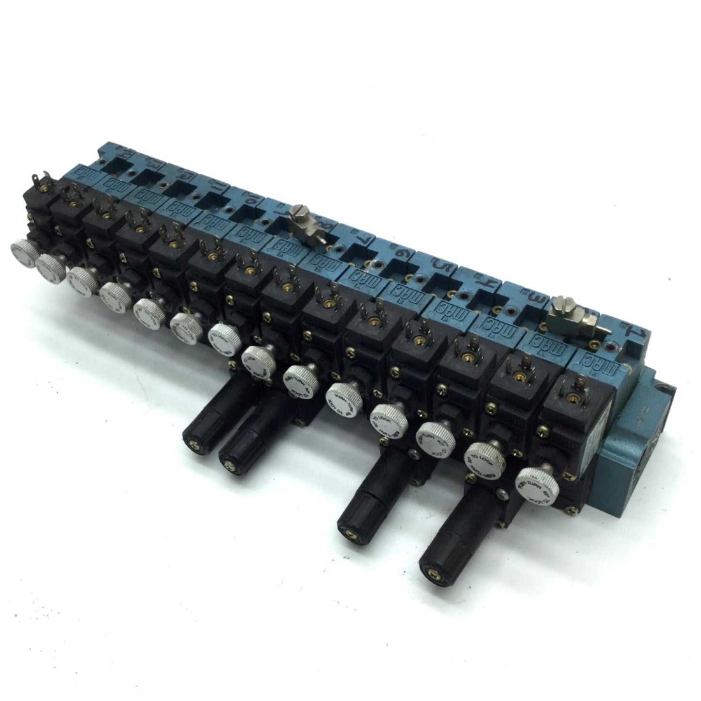 Used Lot of 10 Mac 45A-MAC-DDAJ-4KE and 4 Mac 45A-MAJ-DDAJ-4KE Solenoid Valves
