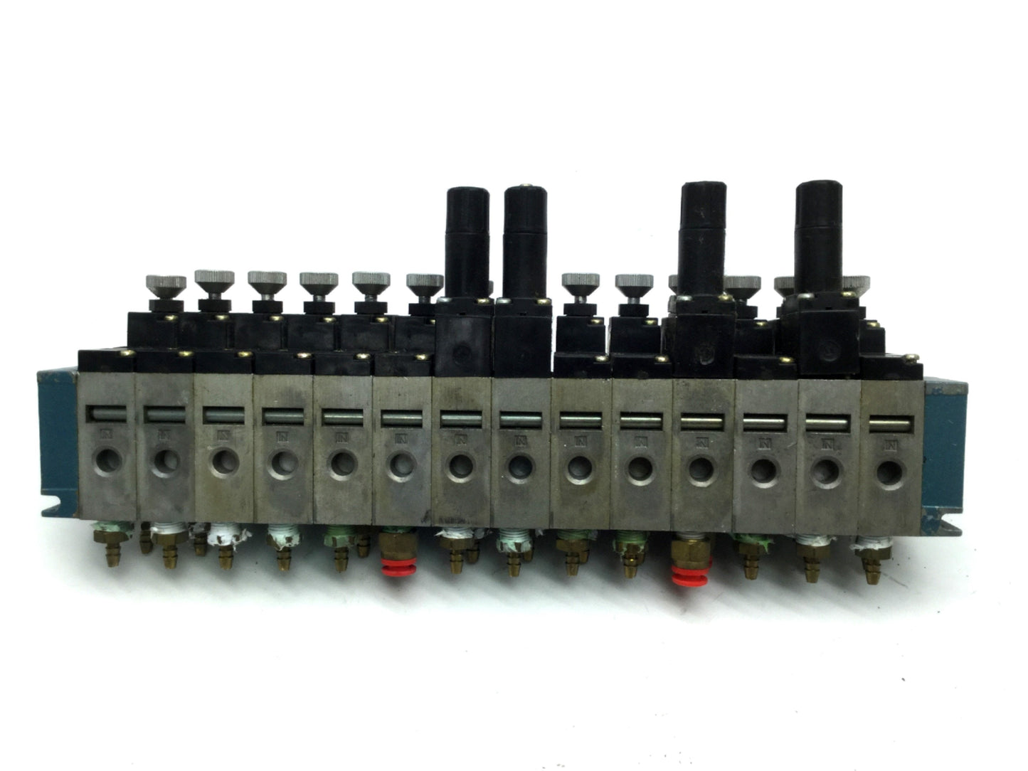 Used Lot of 10 Mac 45A-MAC-DDAJ-4KE and 4 Mac 45A-MAJ-DDAJ-4KE Solenoid Valves