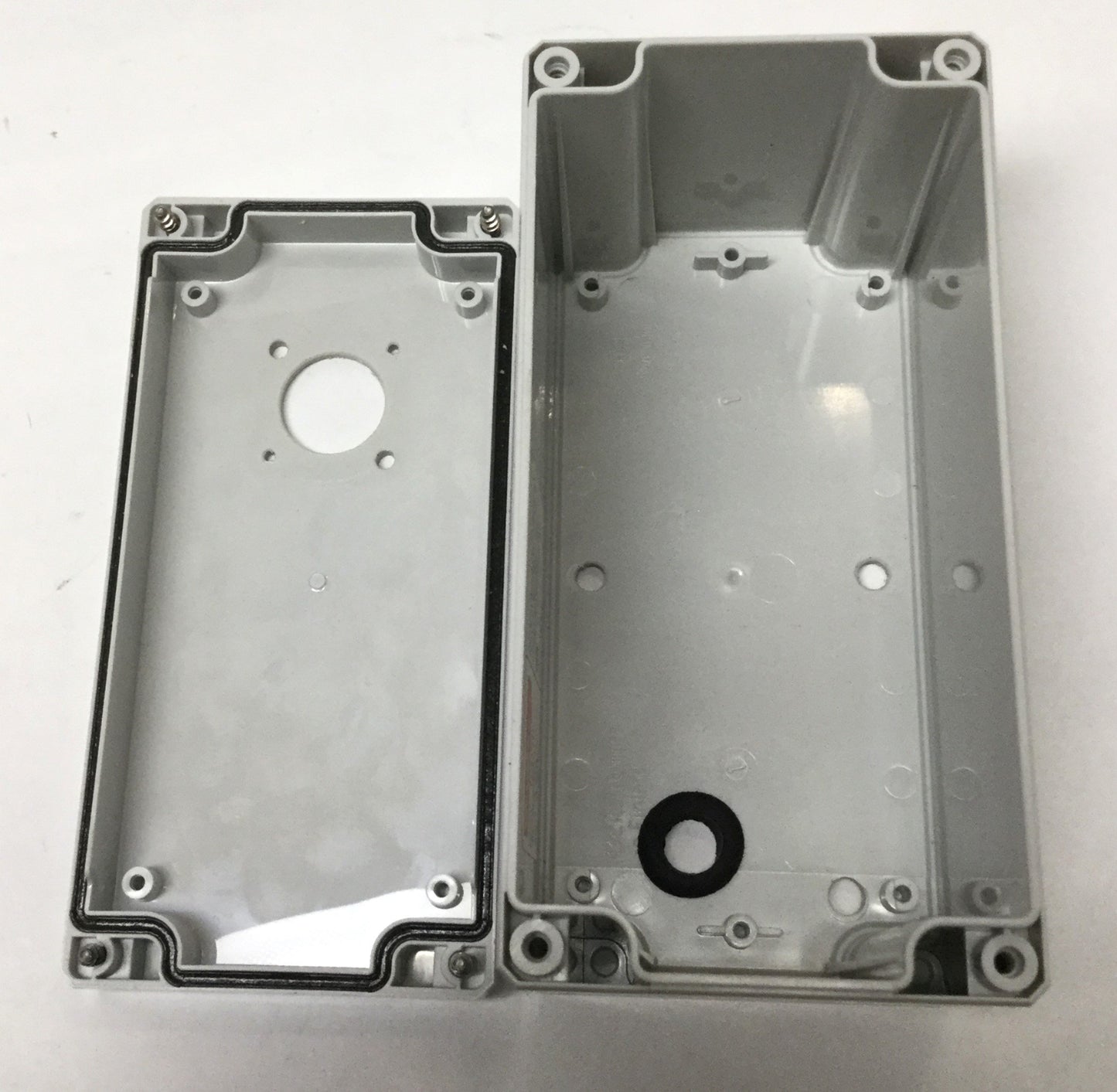 Used Hoffman Q-1689PCD Pushbutton Polycarbonate Enclosure Box 153 x 73 x 79mm